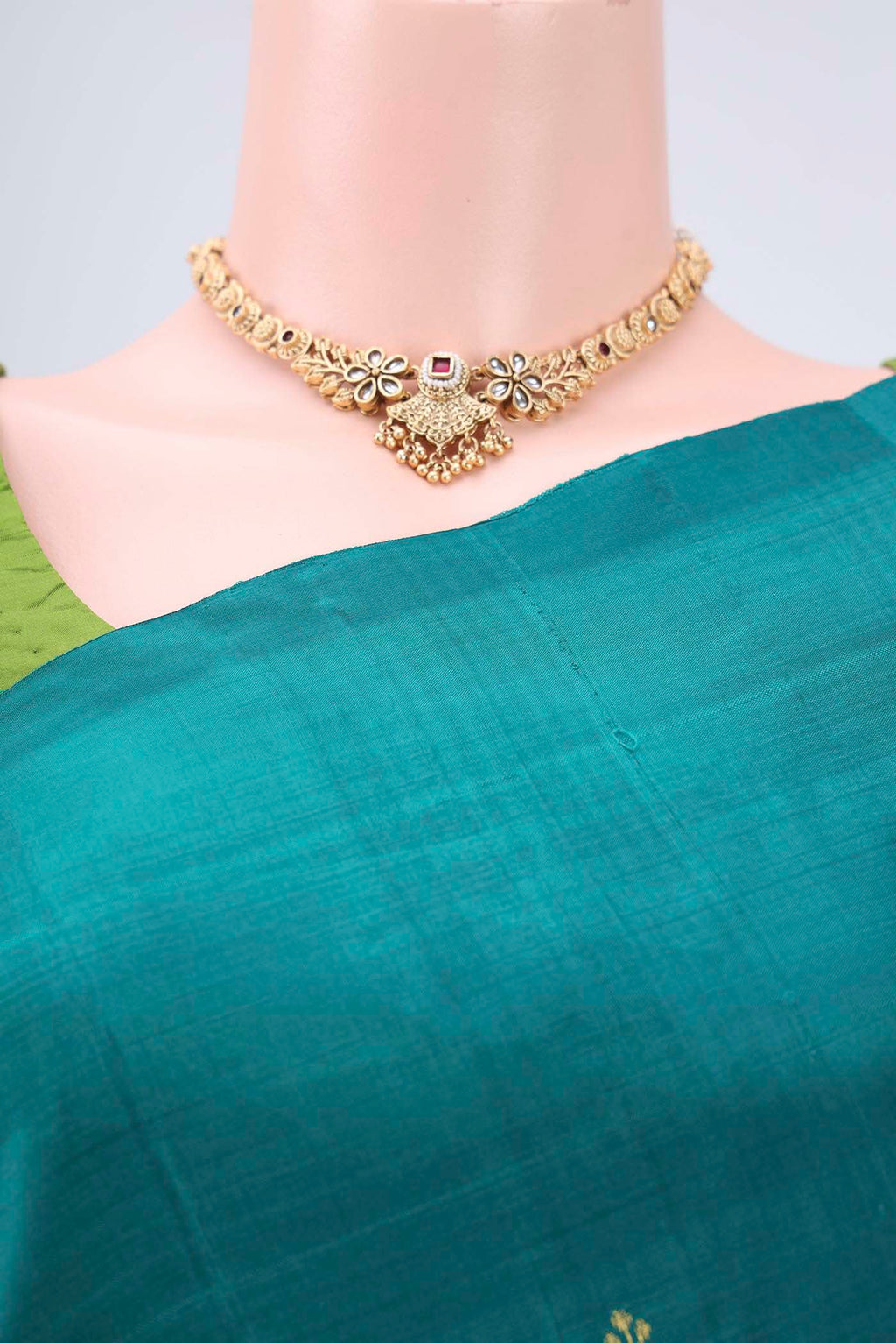 Border image of Sea Green Kanchipuram Silk Saree with Zari Butta on the body and Zari Border. 