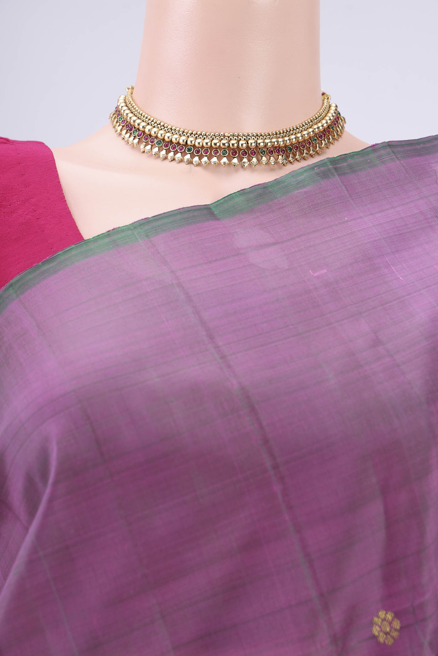 Border image of Light Magenta Kanchipuram Silk Saree with Zari Butta on the body and One Side Border. 