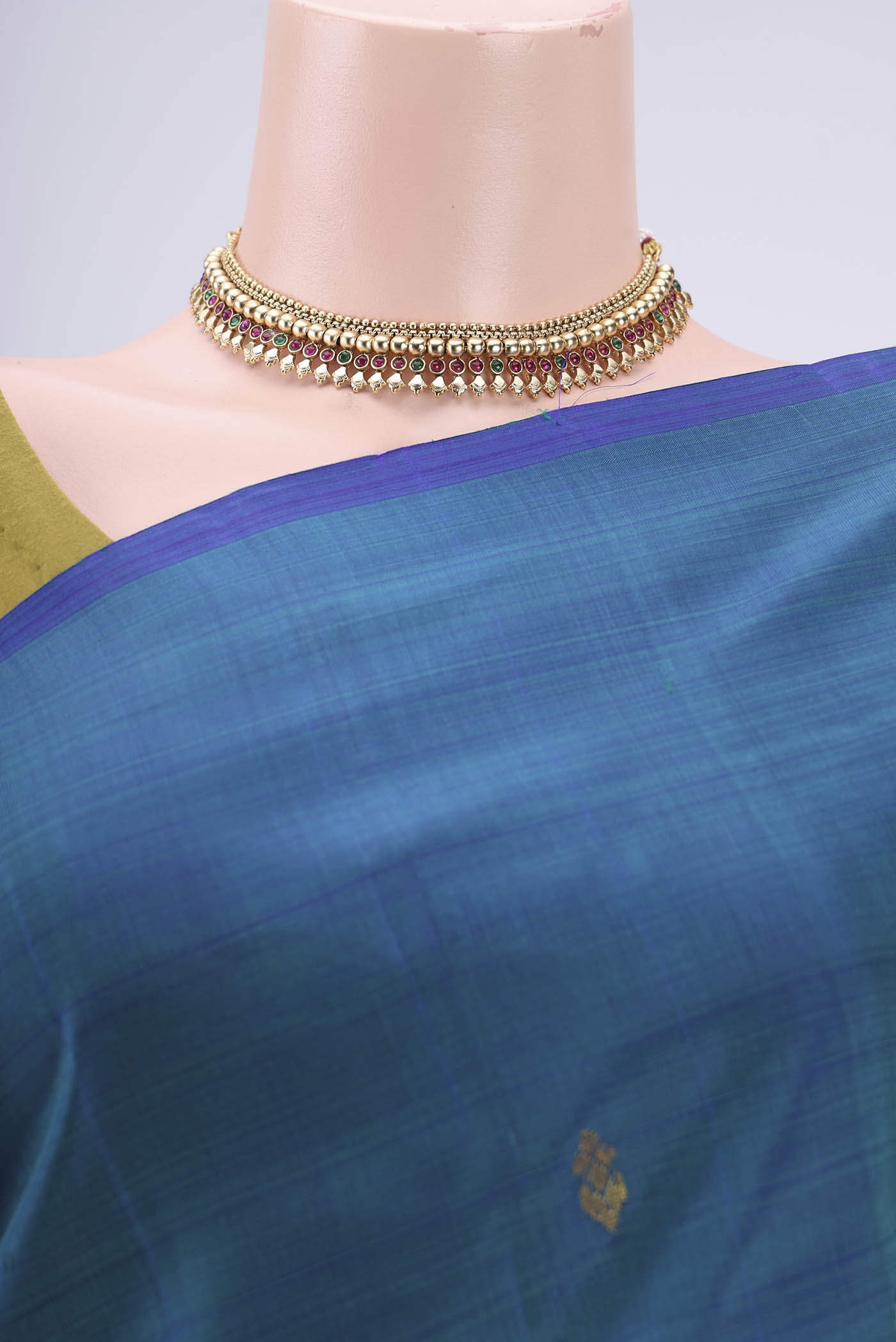 Border image of Peacock Blue Kanjivaram Silk Saree with Zari Butta on the body and One Side Border. 