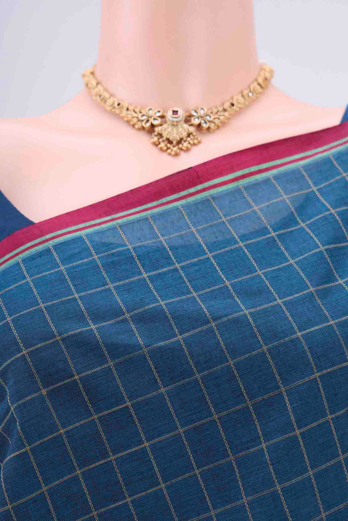 Border image of Turquoise Coimbatore Cotton Saree with Stripes on the body and Thread Border. 