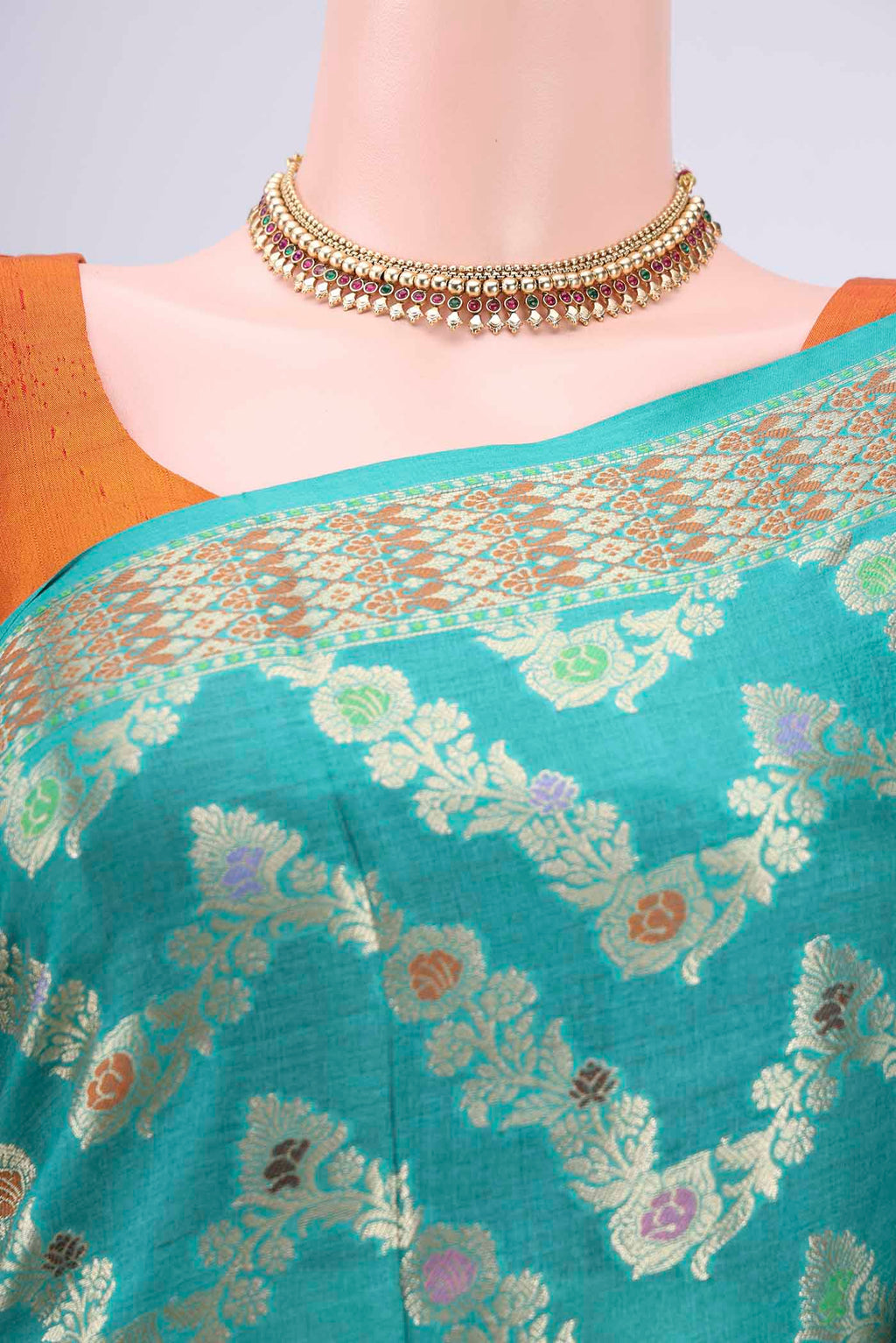Border image of Sea Green Banarasi Tussar Silk Saree with Zari Brocade on the body and Zari And Thread Border. 