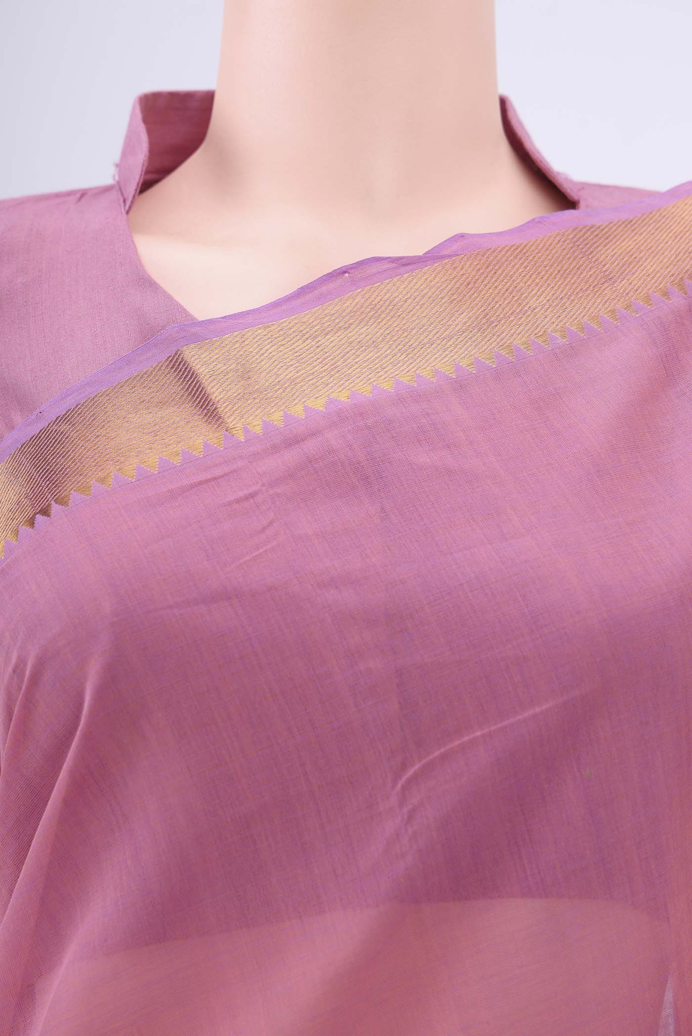 Border image of Pink Mangalagiri Cotton Saree with Plain Body and Zari Border. 