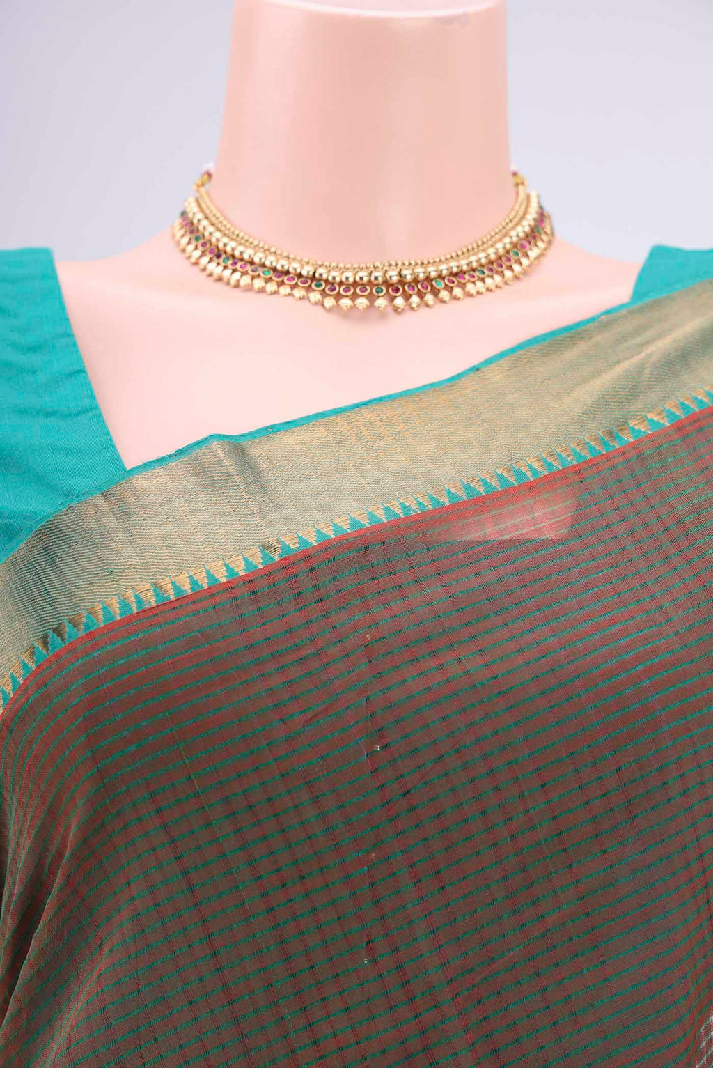 Border image of Green Mangalagiri Cotton Saree with Plain Body and Zari Border. 