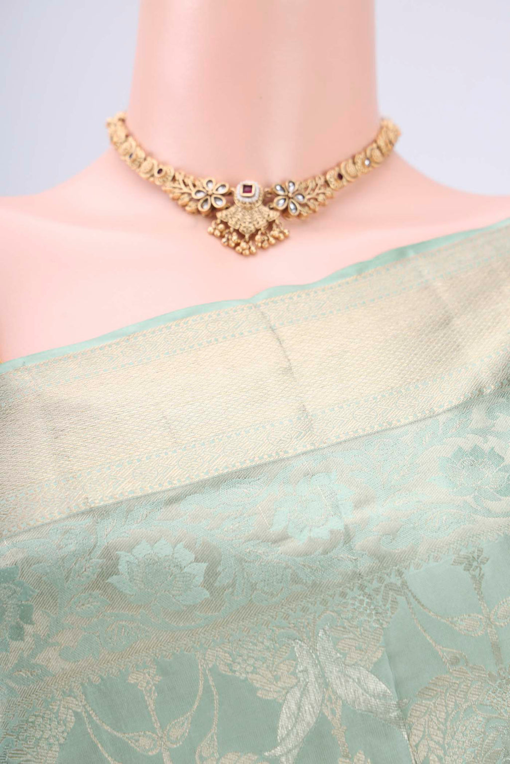Border image of Sage Green Dual Tone Soft Silk Saree with Zari Brocade on the body and Zari Border. 