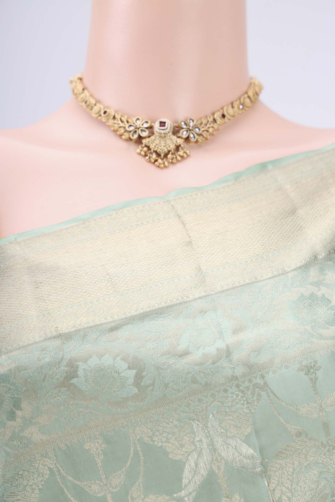 Border image of Sage Green Dual Tone Soft Silk Saree with Zari Brocade on the body and Zari Border. 