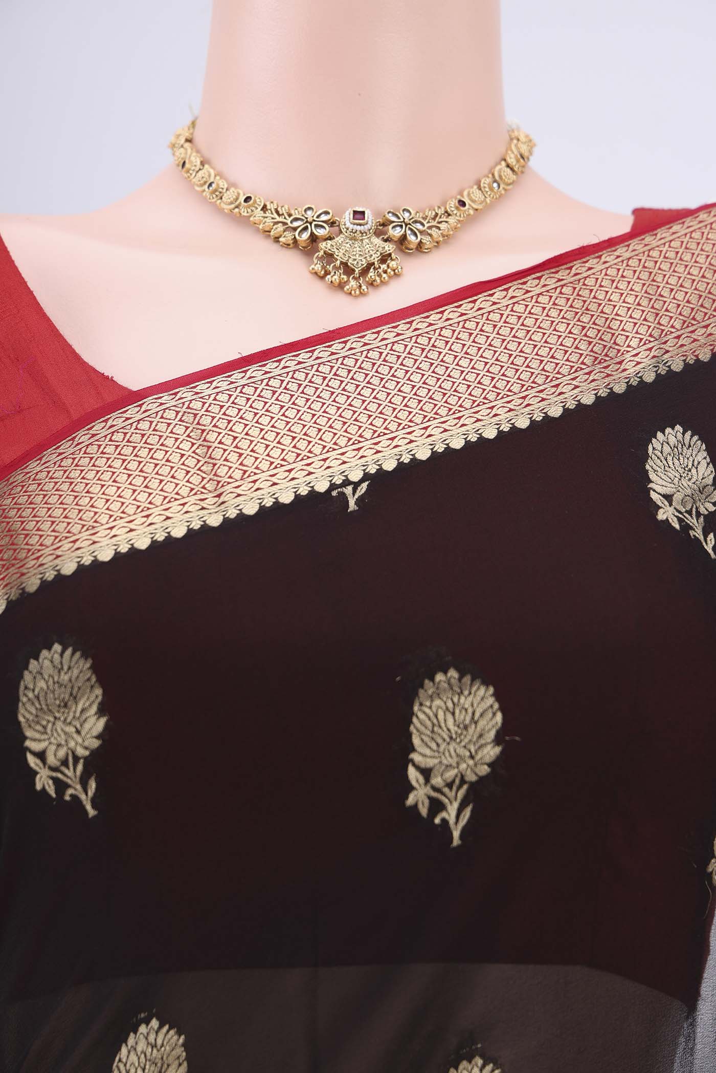 Border image of Black Dual Tone Mysore Georgette Saree with Zari Butta on the body and Zari Border. 