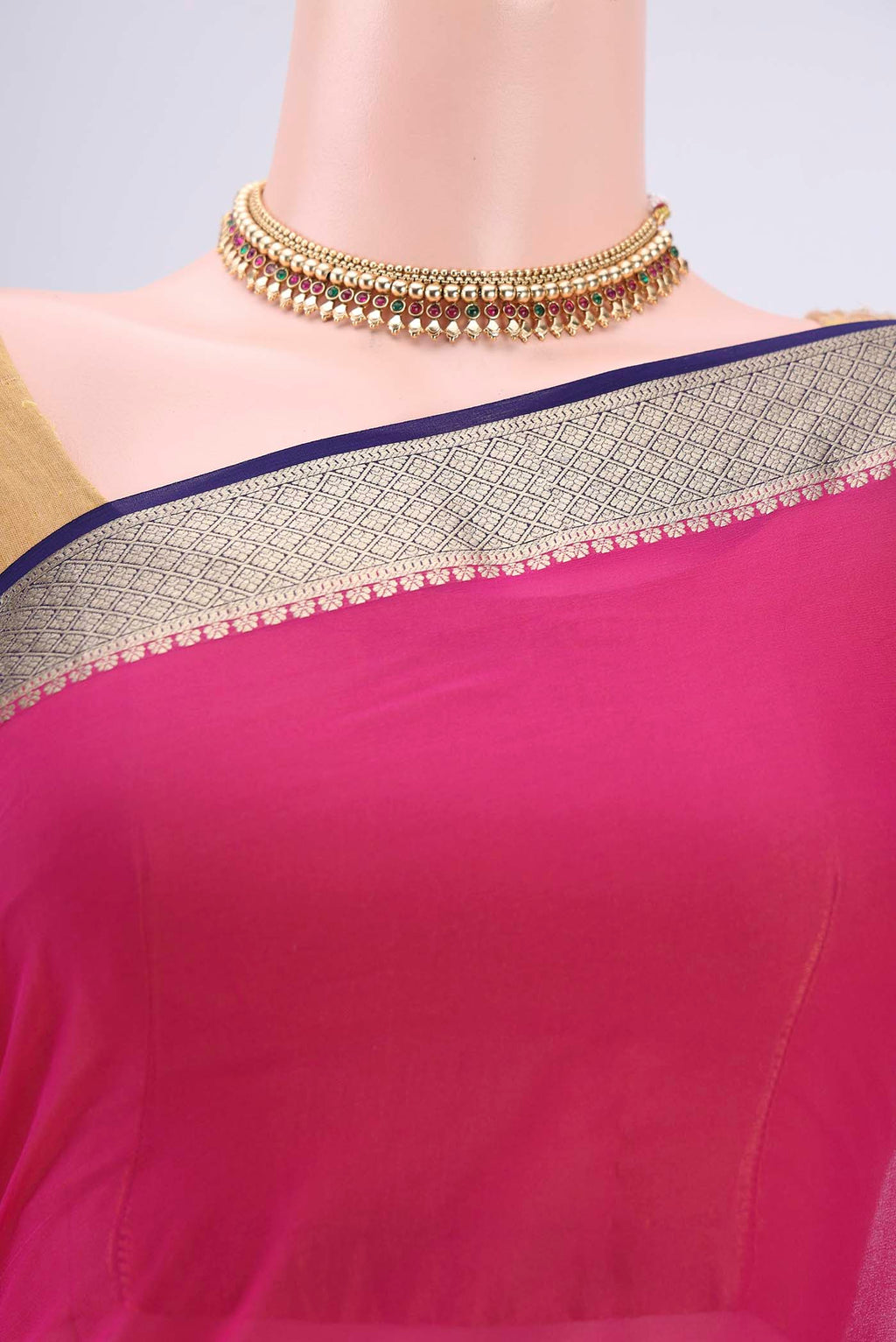 Border image of Pink Dual Tone Mysore Georgette Saree with Plain Body and Zari Border. 