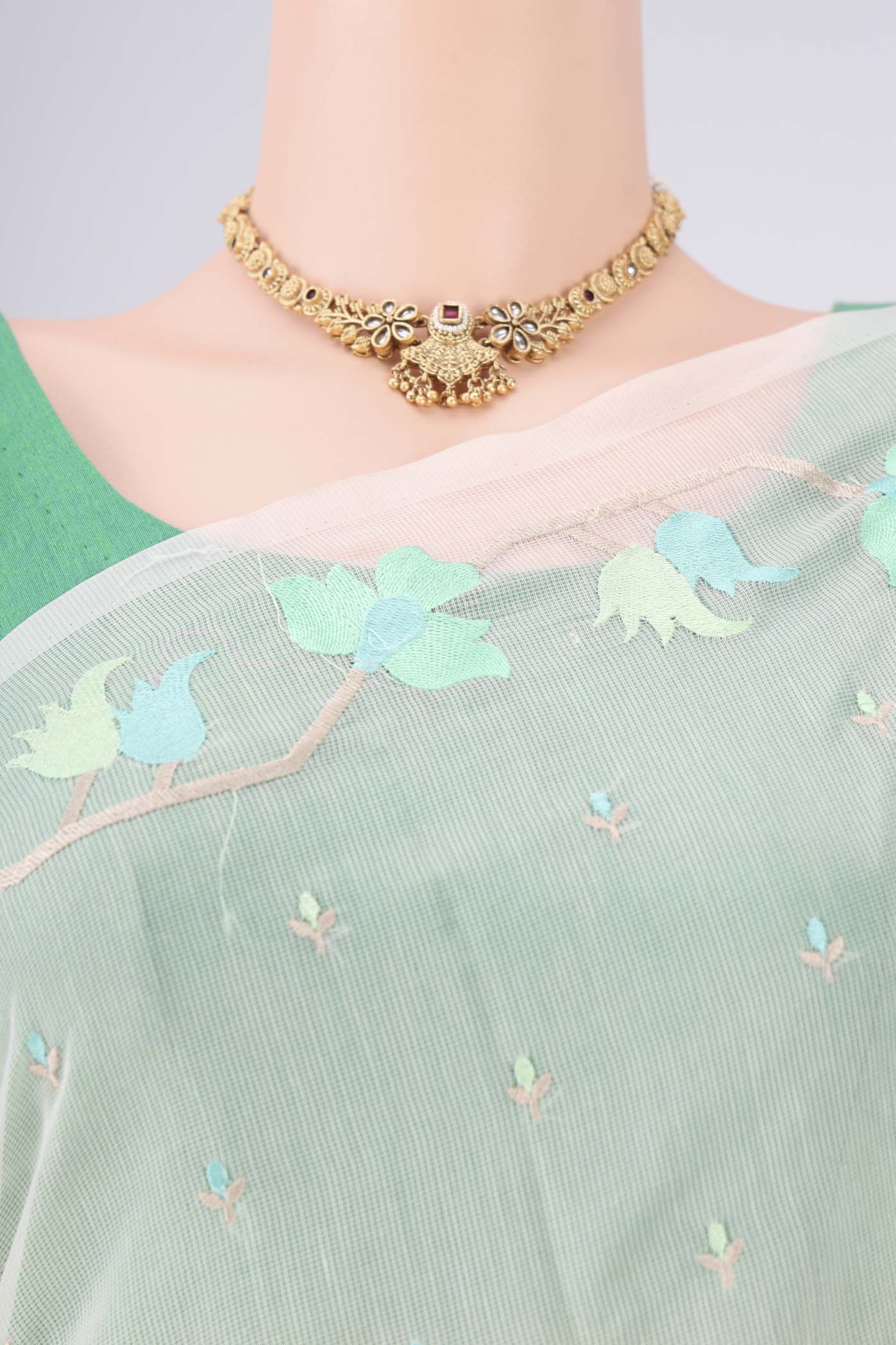 Border image of White Blended Kota Cotton Saree with Embroidery on the body and Thread Border. 