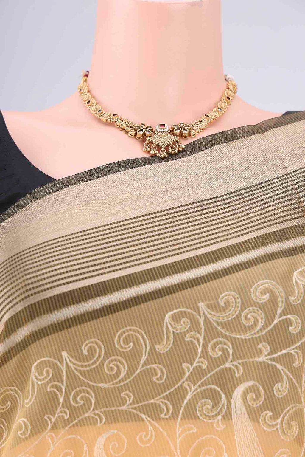 Border image of Yellow Blended Kota Cotton Saree with Embroidery on the body and Zari Border. 