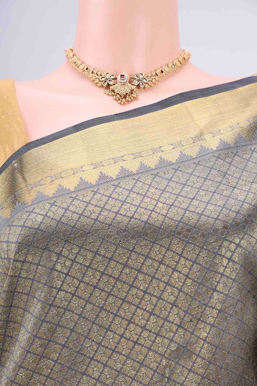 Border image of Pure Silk Pure Zari Grey Kanjivaram Saree with Zari Brocade on the body and Zari Border. 