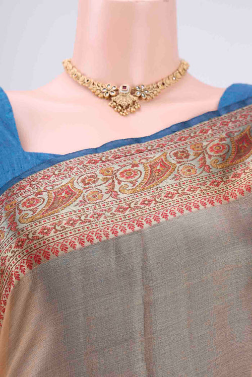 Border image of Beige Dual Tone Maheshwari Silk Cotton Saree with Plain Body and Zari Border. 