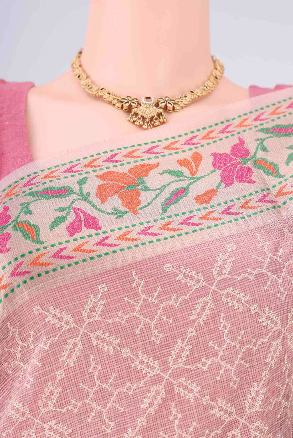 Border image of Rose pink Blended Kota Cotton Saree with Embroidery on the body and Zari And Thread Border. 