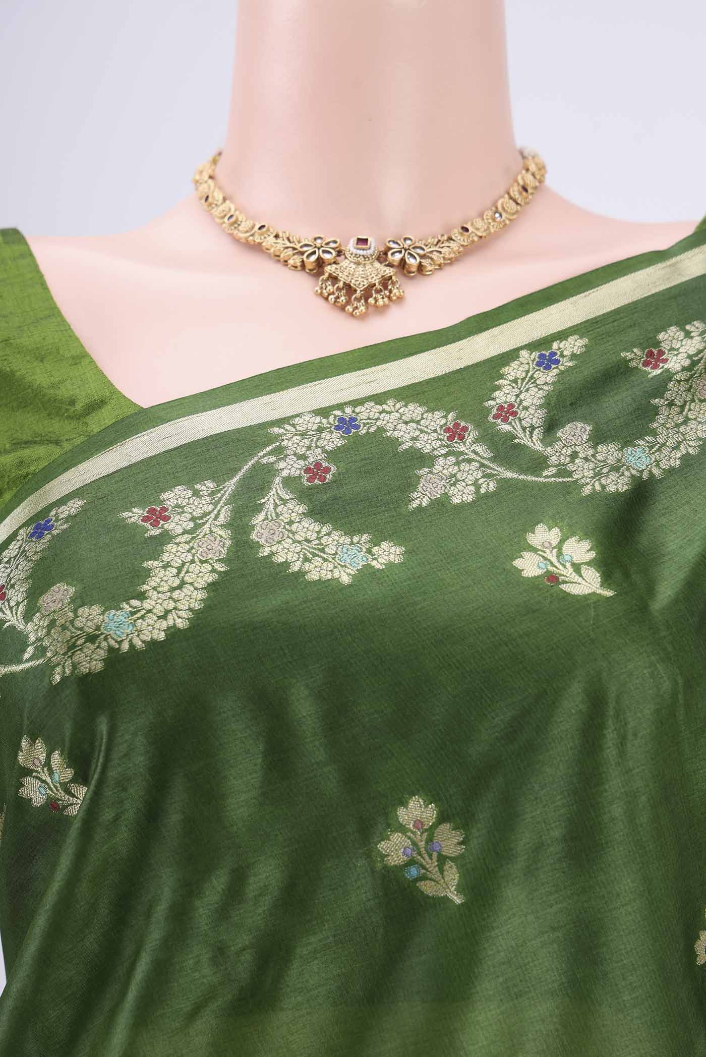 Border image of Green Banarasi Tussar Silk Saree with Zari And Thread Butta on the body and Zari And Thread Border. 