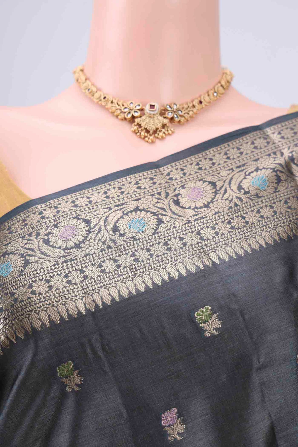 Border image of Grey Banarasi Tussar Silk Saree with Thread Brocade on the body and Zari And Thread Border. 