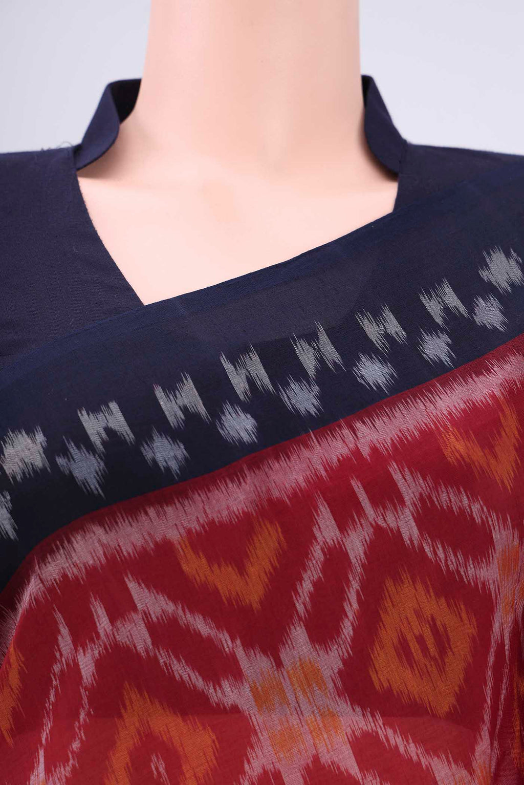 Border image of Maroon Pochampally Cotton Saree with Ikat design on the body and Ikat Border. 