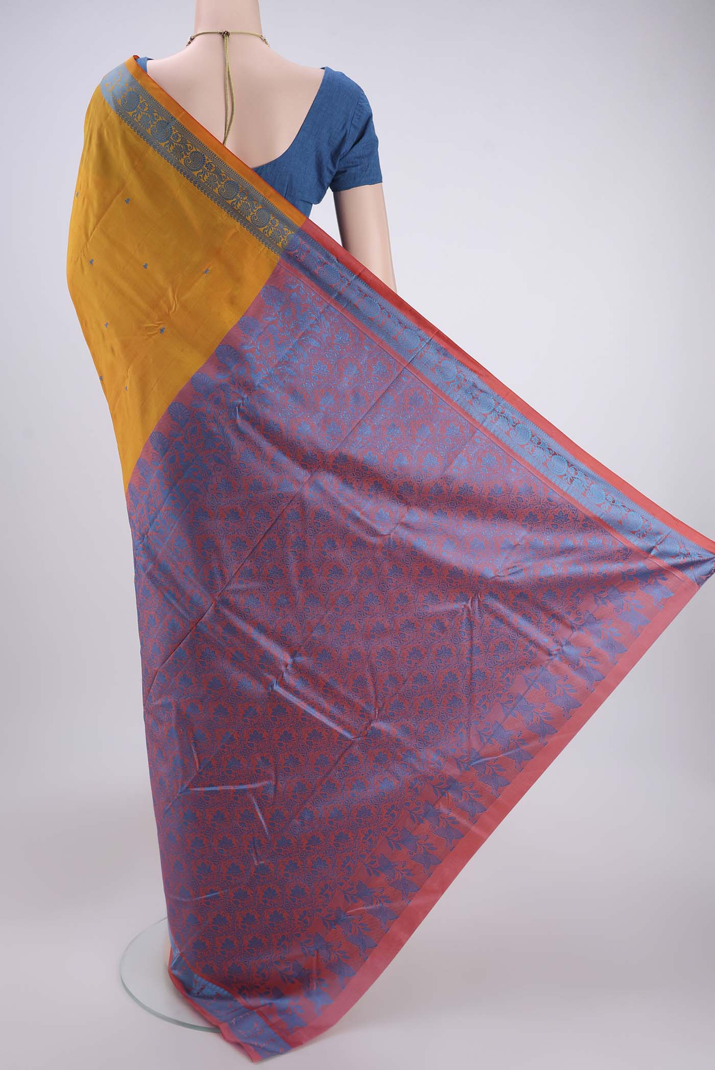 Flat view of Yellow Kanchipuram Silk Saree with Thread Butta on the body and Thread Border. 