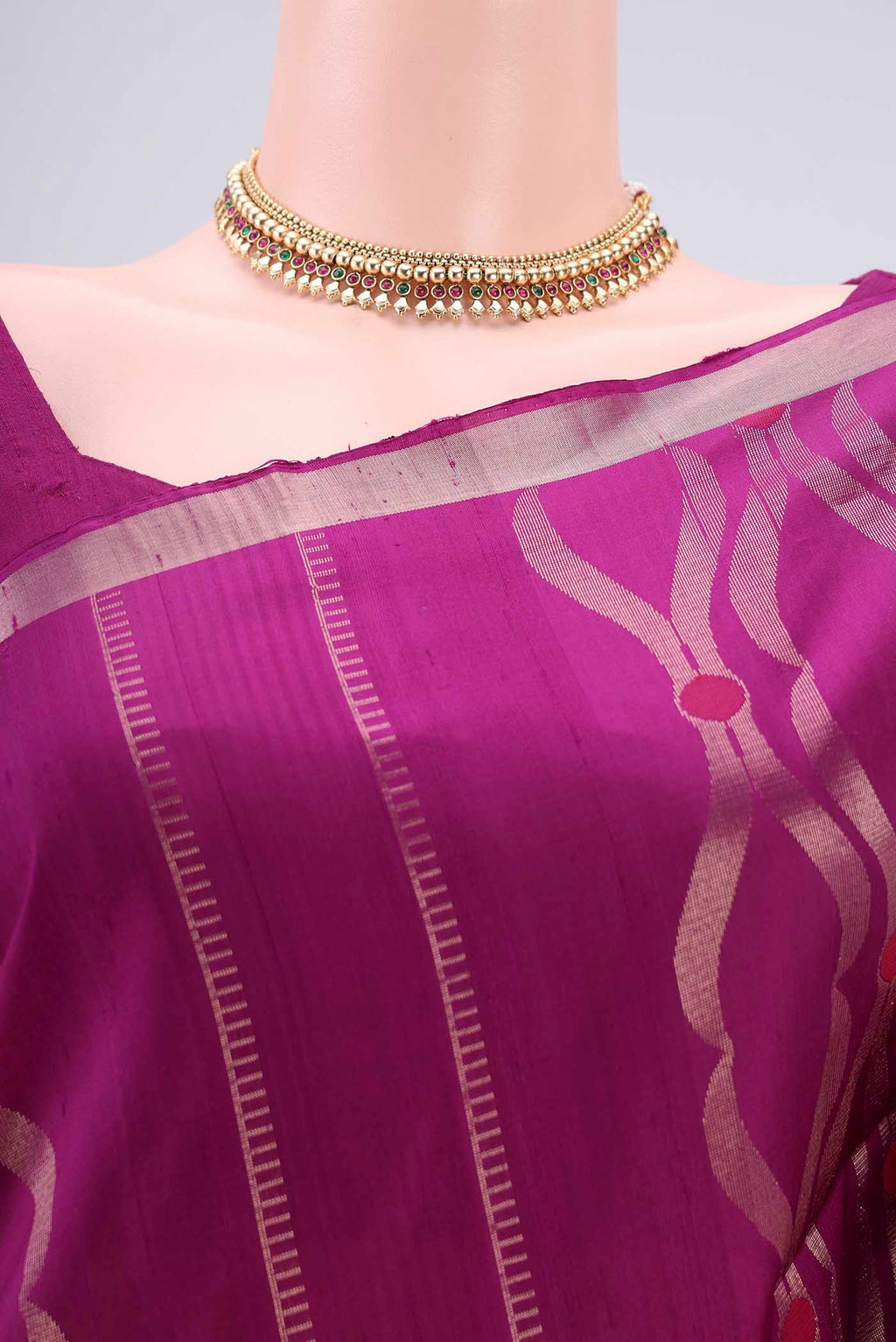 Border image of Orange with Pink Dual Tone Soft Silk Saree with Zig Zag design on the body and Zari Border. 