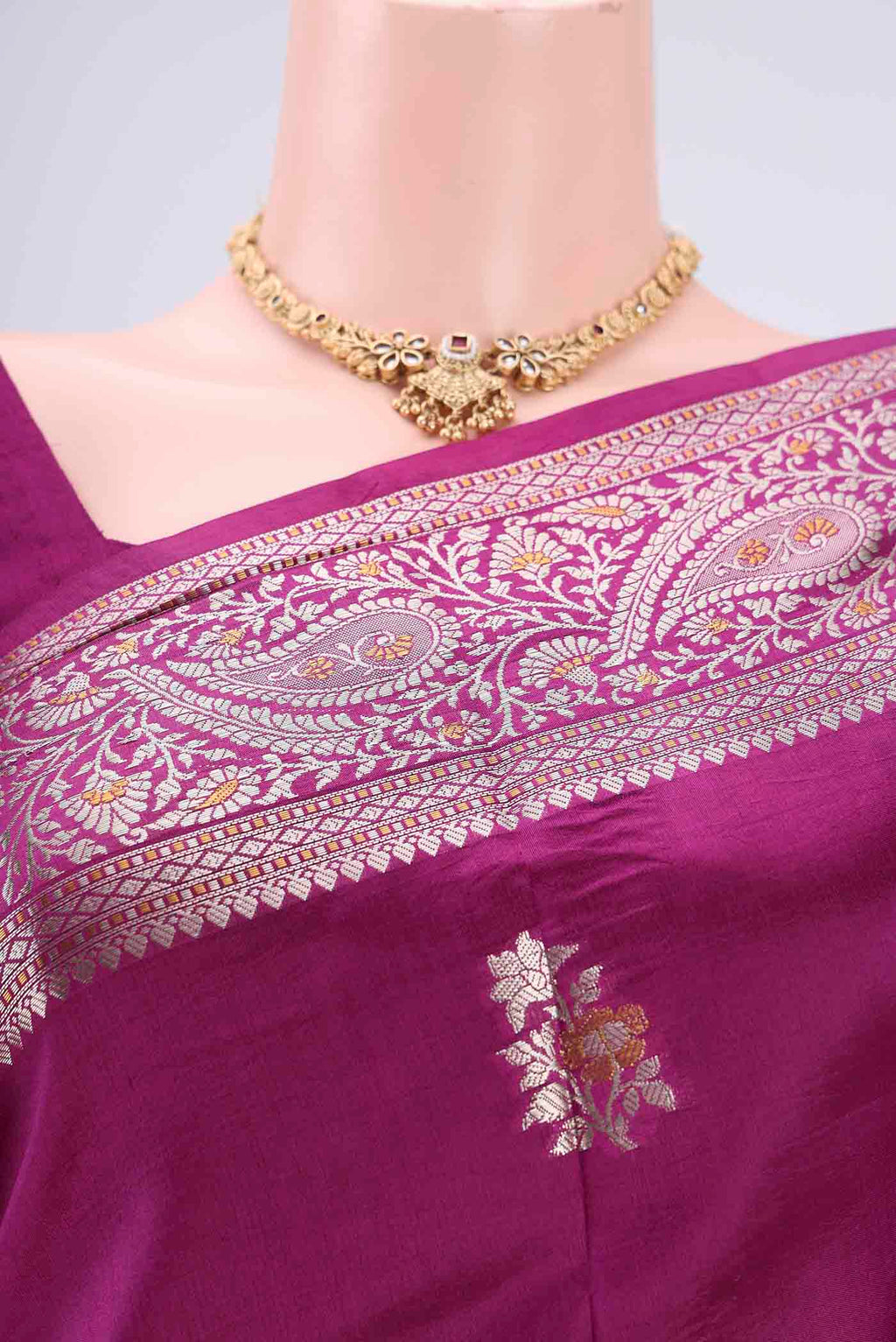 Border image of Magenta Banarasi Raw Silk Saree with Zari Brocade on the body and Zari Border. 