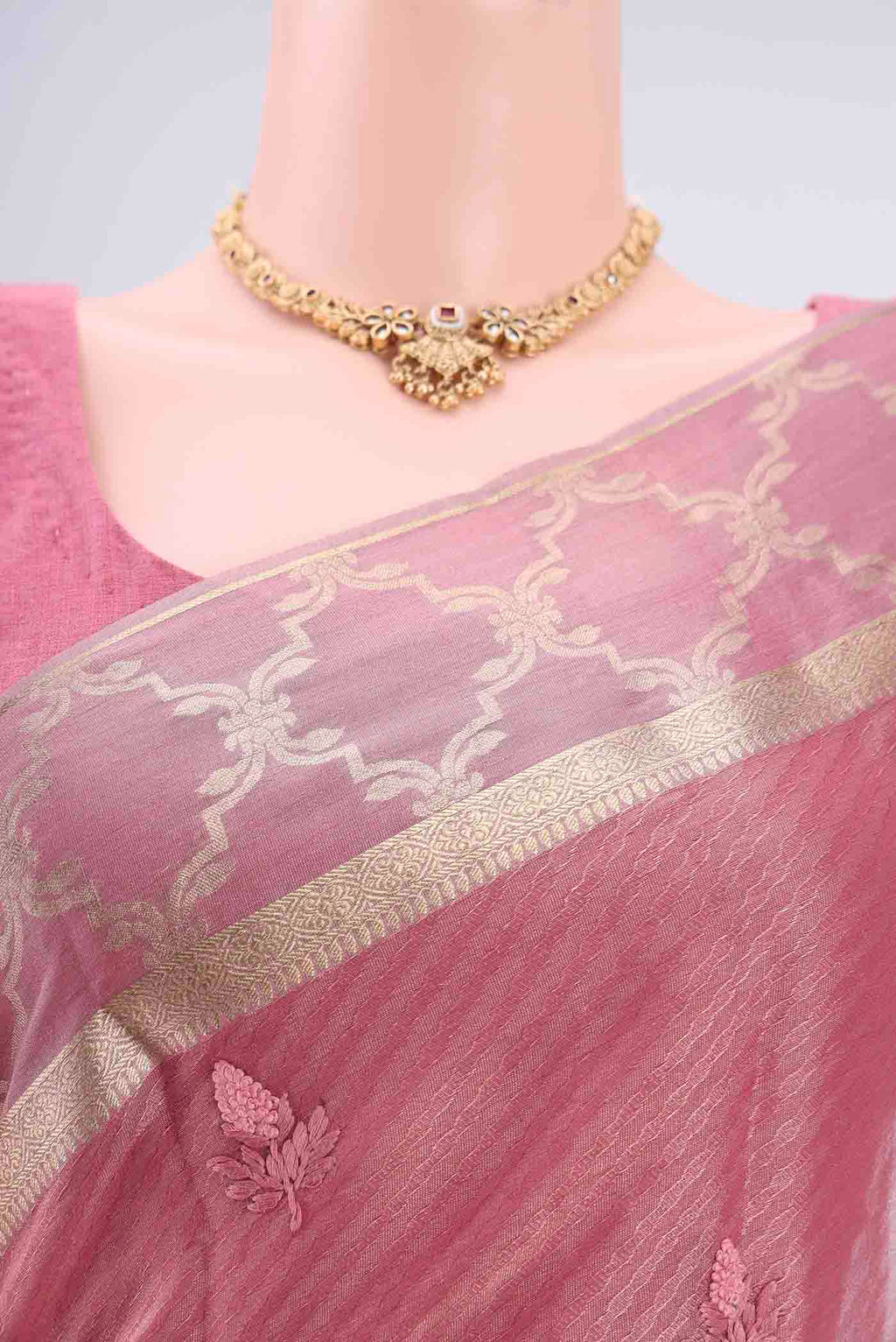 Border image of Rose Gold Mysore Georgette Saree with Embroidery on the body and Zari Border. 