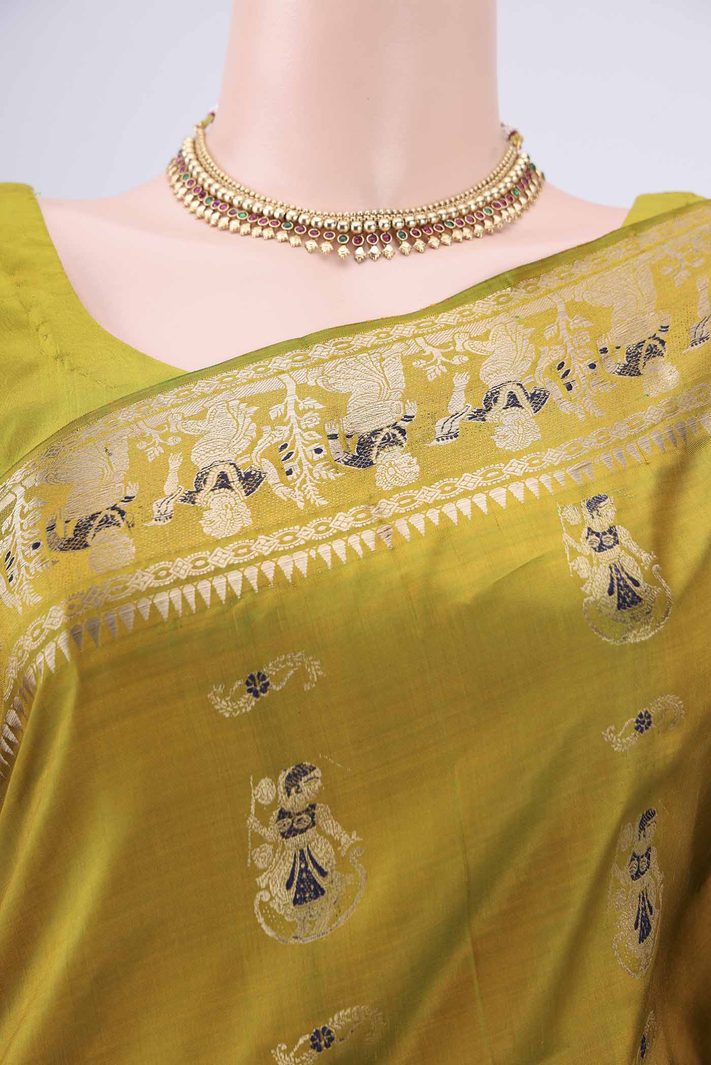 Border image of Acid Green Baluchari Silk Saree with Zari And Thread Butta on the body and Zari And Thread Border. 