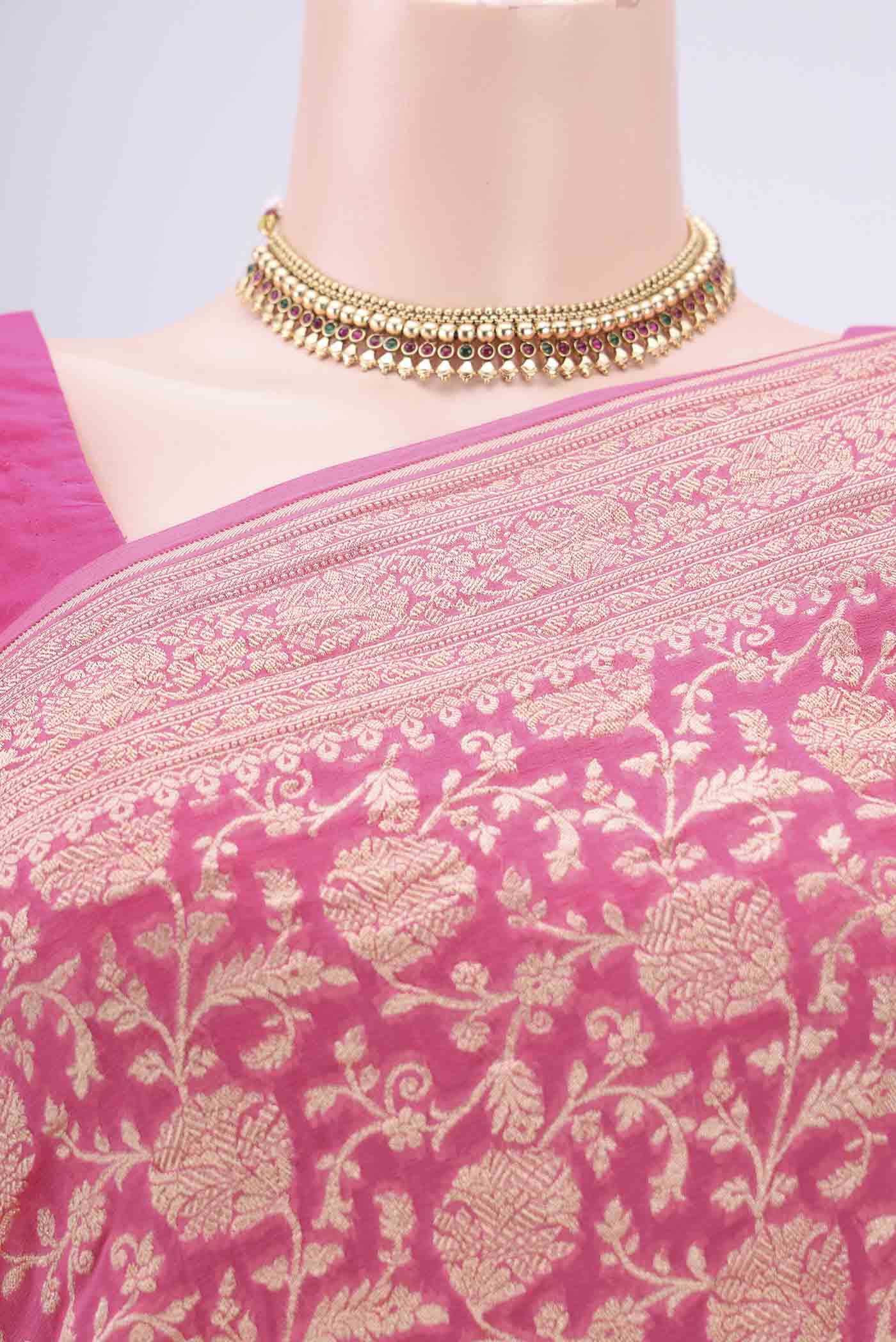 Border image of Pink Banarasi Georgette Saree with Zari Brocade on the body and Zari Border. 