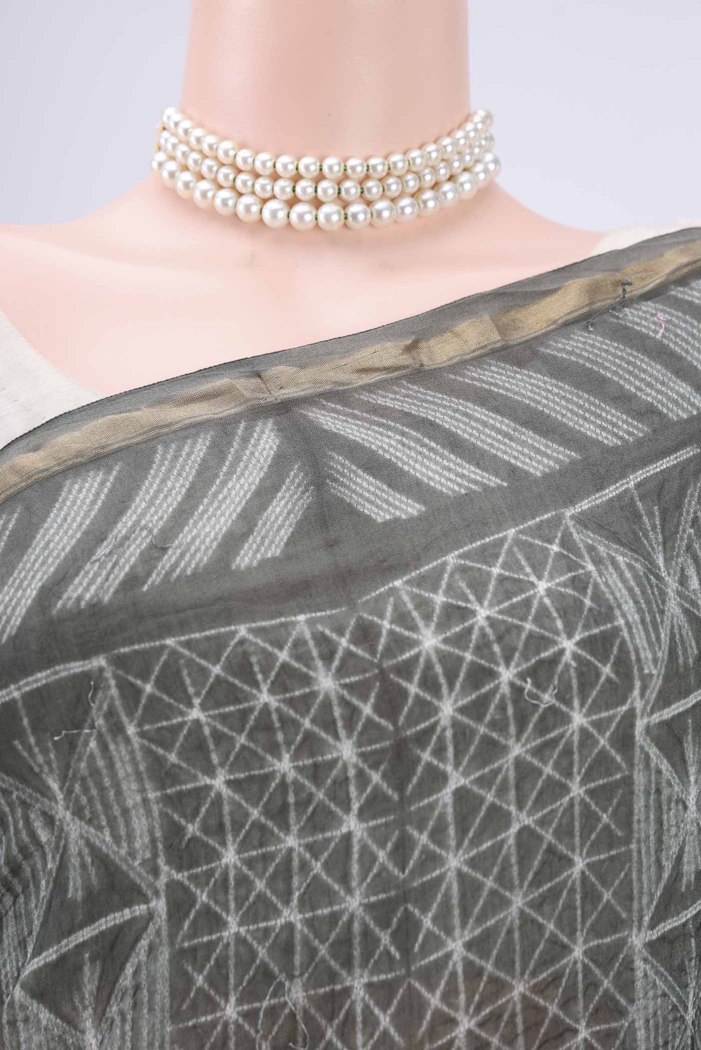Border image of Sage Green Dual Tone Chanderi Silk Saree with Printed design on the body and Thin Zari Line. 