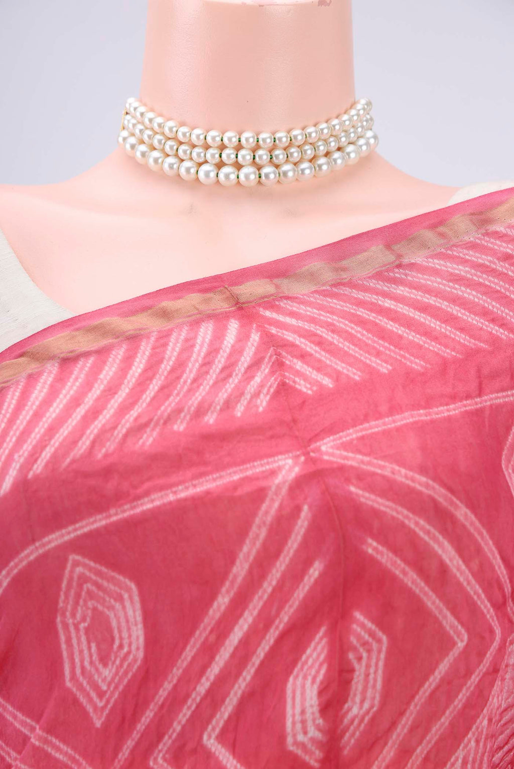 Border image of Pink Dual Tone Chanderi Silk Saree with Printed design on the body and Thin Zari Line. 
