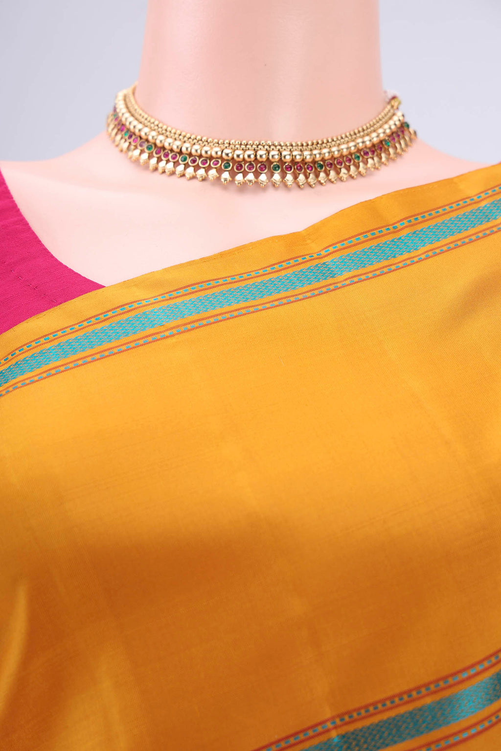 Border image of Sea Green Kanjivaram Silk Saree with Plain Body and Ganga Jamuna Border. 