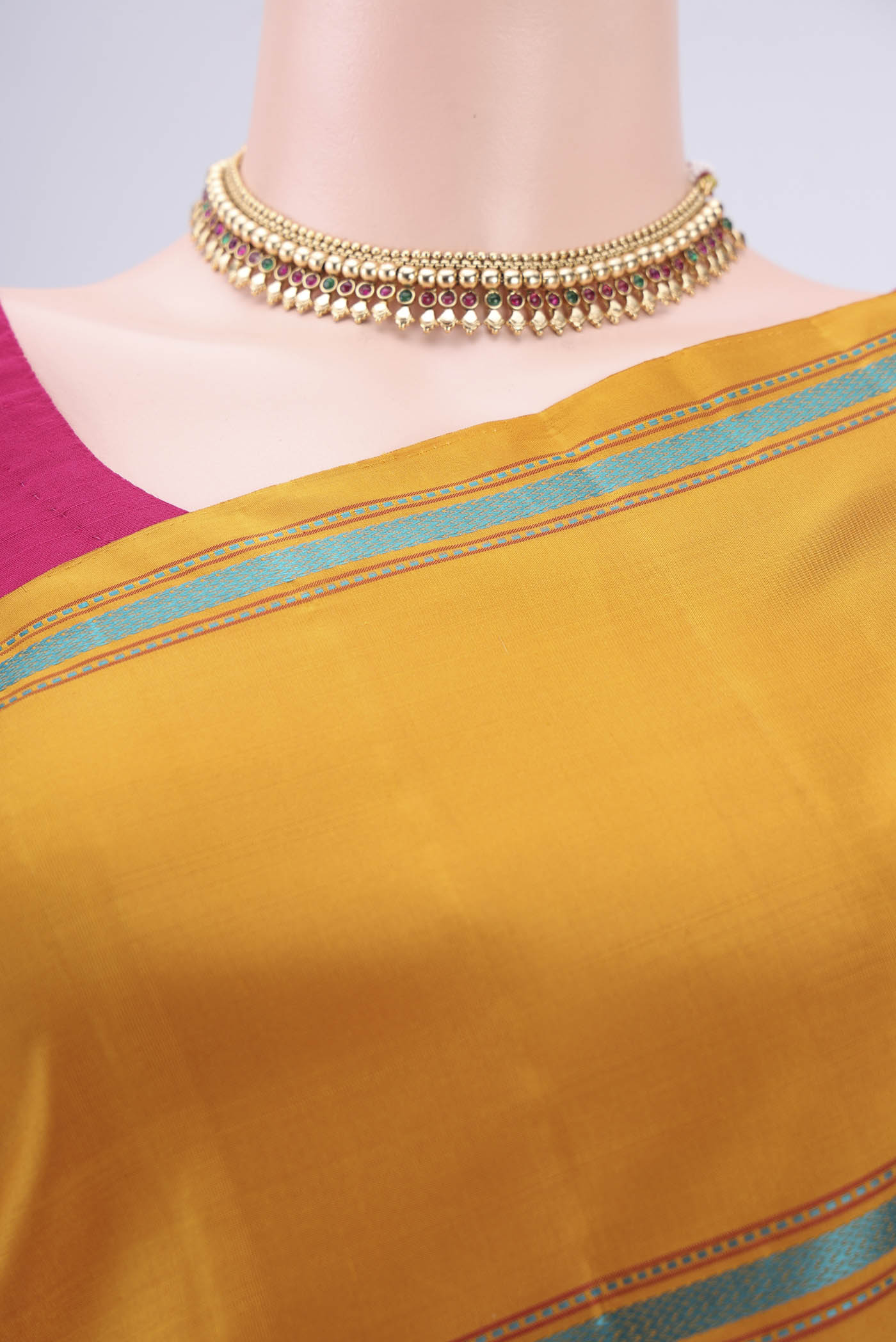Border image of Sea Green Kanjivaram Silk Saree with Plain Body and Ganga Jamuna Border. 