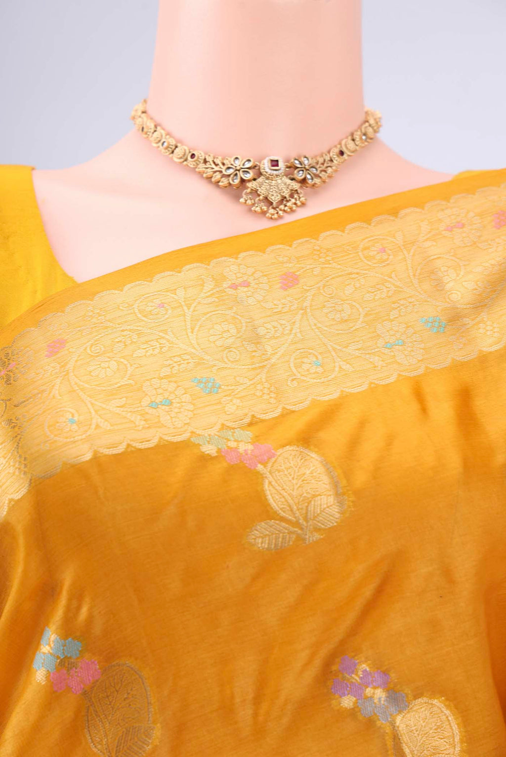 Border image of Mustard Banarasi Tussar Silk Saree with Zari And Thread Butta on the body and Zari And Thread Border. 