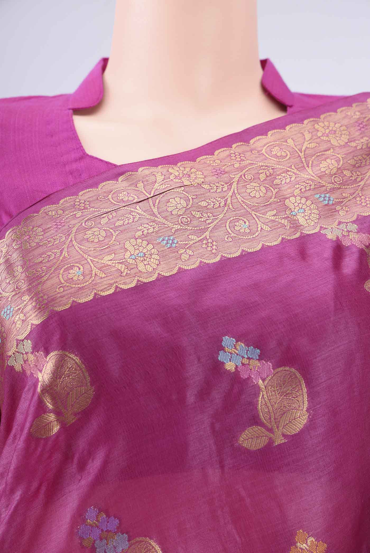 Border image of Magenta Banarasi Tussar Silk Saree with Zari And Thread Butta on the body and Zari And Thread Border. 