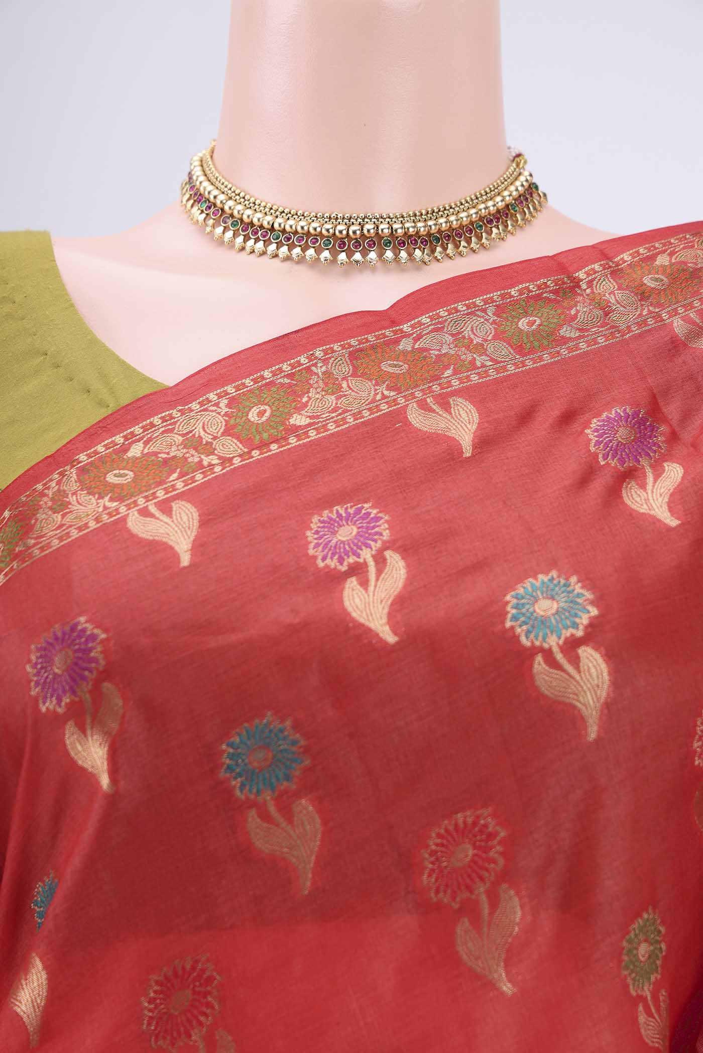Border image of Red Banarasi Tussar Silk Saree with Zari And Thread Butta on the body and Zari And Thread Border. 
