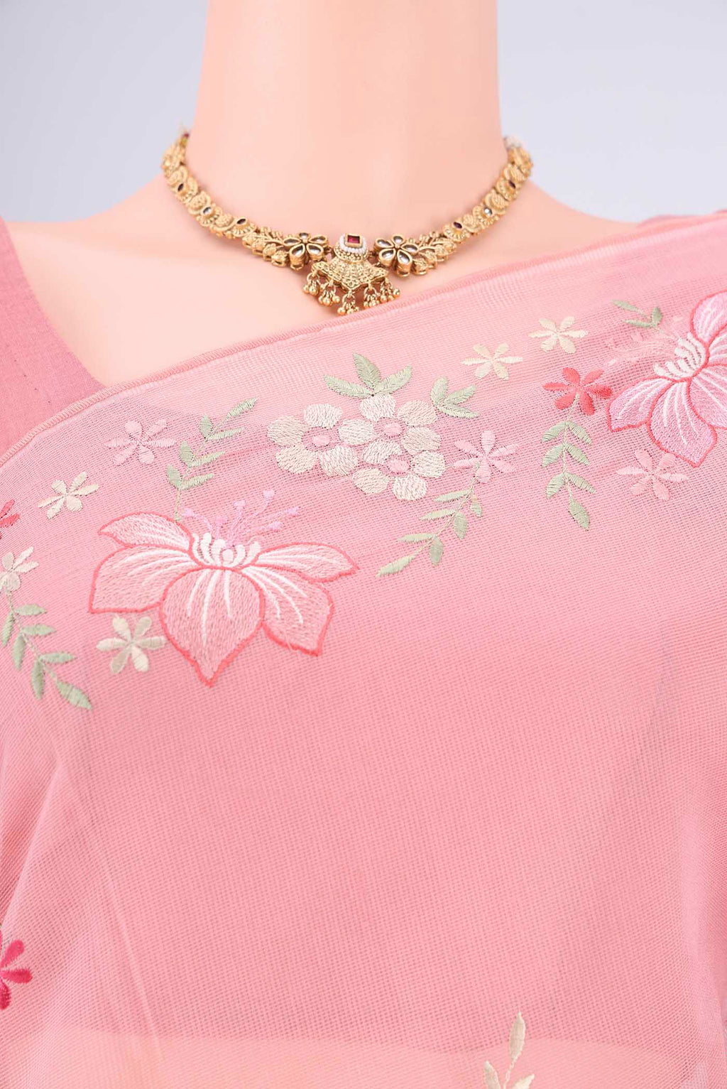 Border image of Rose pink Blended Kota Cotton Saree with Embroidery on the body and Thread Border. 