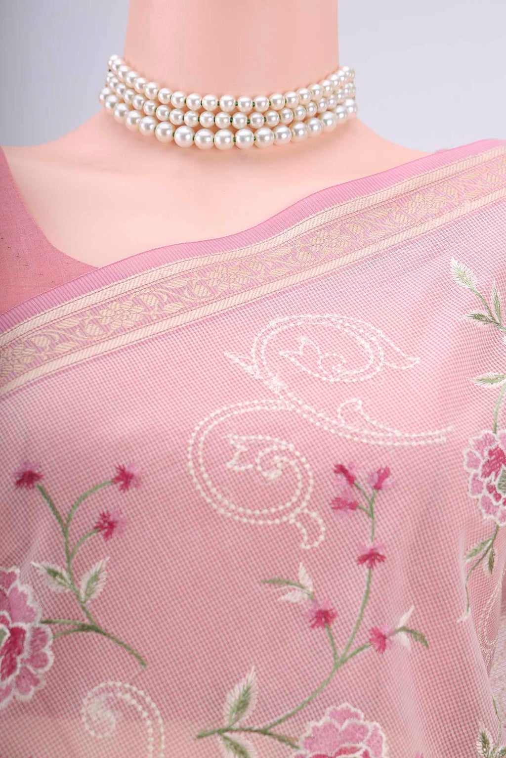 Border image of Rose pink Blended Kota Cotton Saree with Embroidery on the body and Zari Border. 