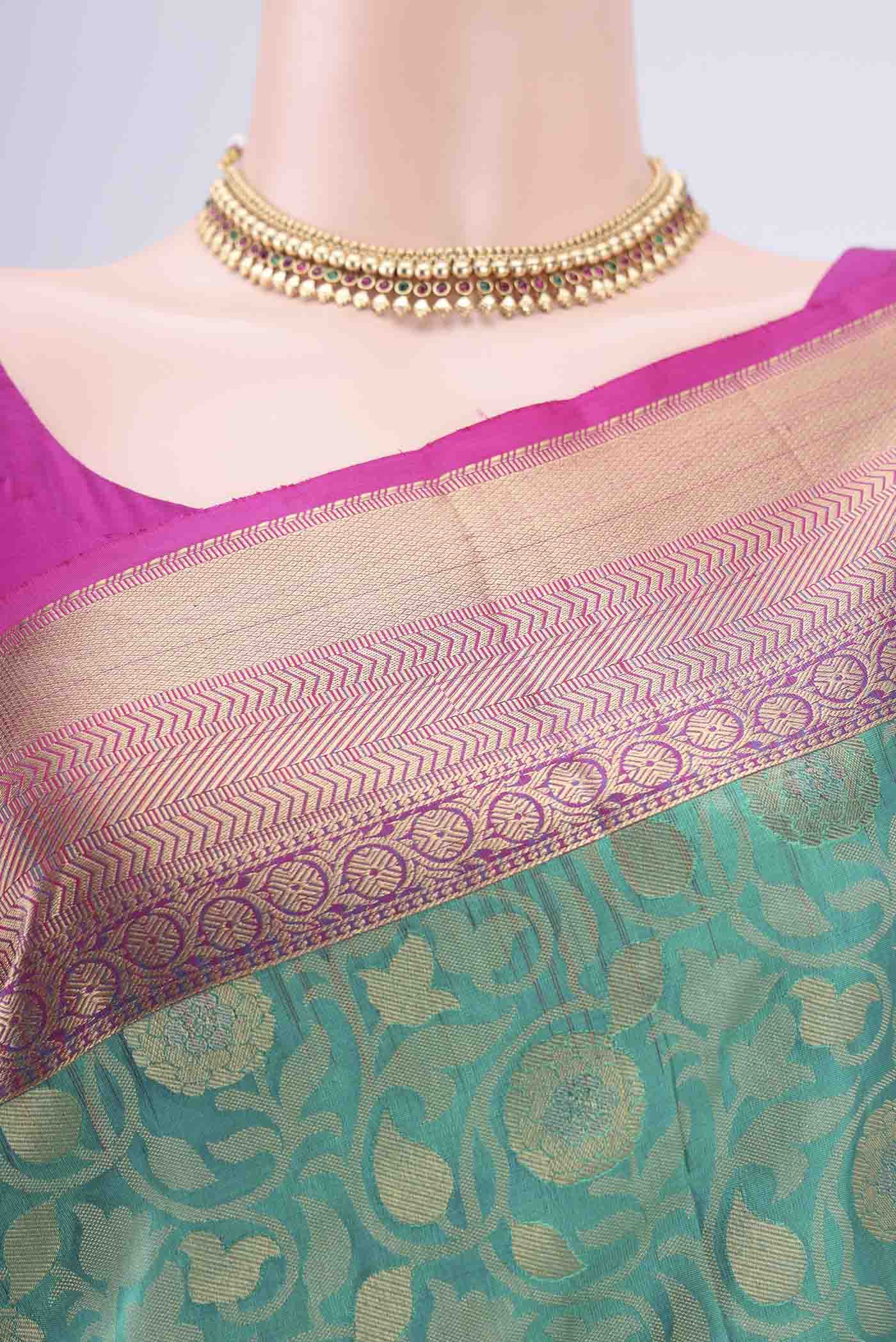 Border image of Orange with Pink Dual Tone Soft Silk Saree with Zari Brocade on the body and Zari Border. 