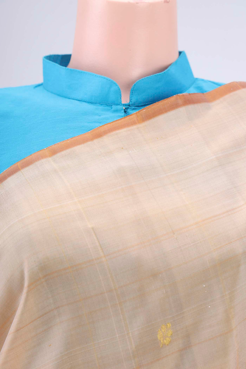 Border image of Cream Kanjivaram Silk Saree with Zari Butta on the body and One Side Border. 
