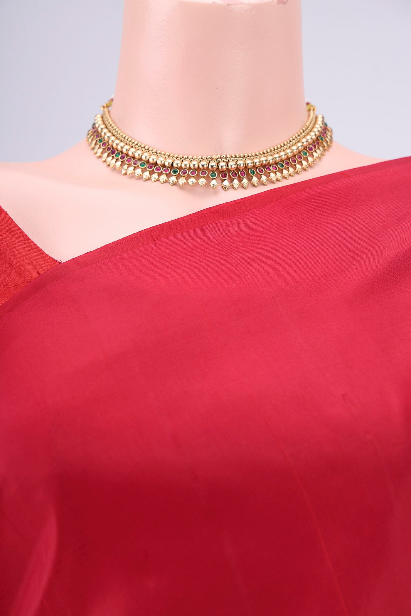 Border image of Red Kanjivaram Silk Saree with Zari Butta on the body and One Side Border. 