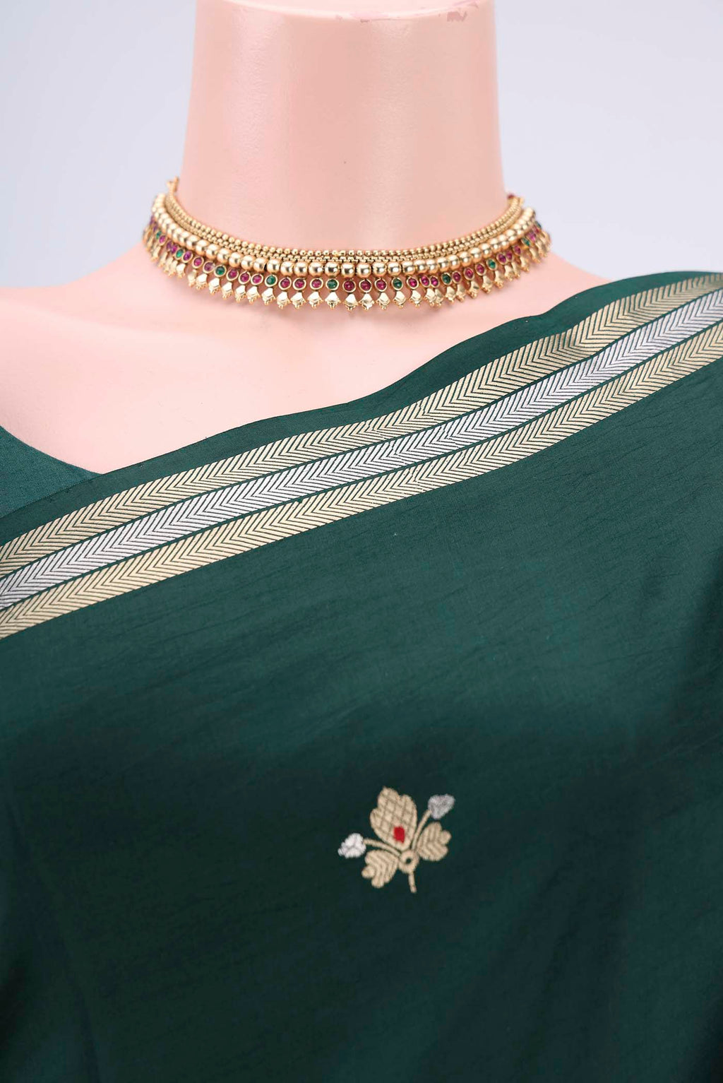 Border image of Bottle Green Banarasi Katan Silk Saree with Zari Butta on the body and Zari Border. 