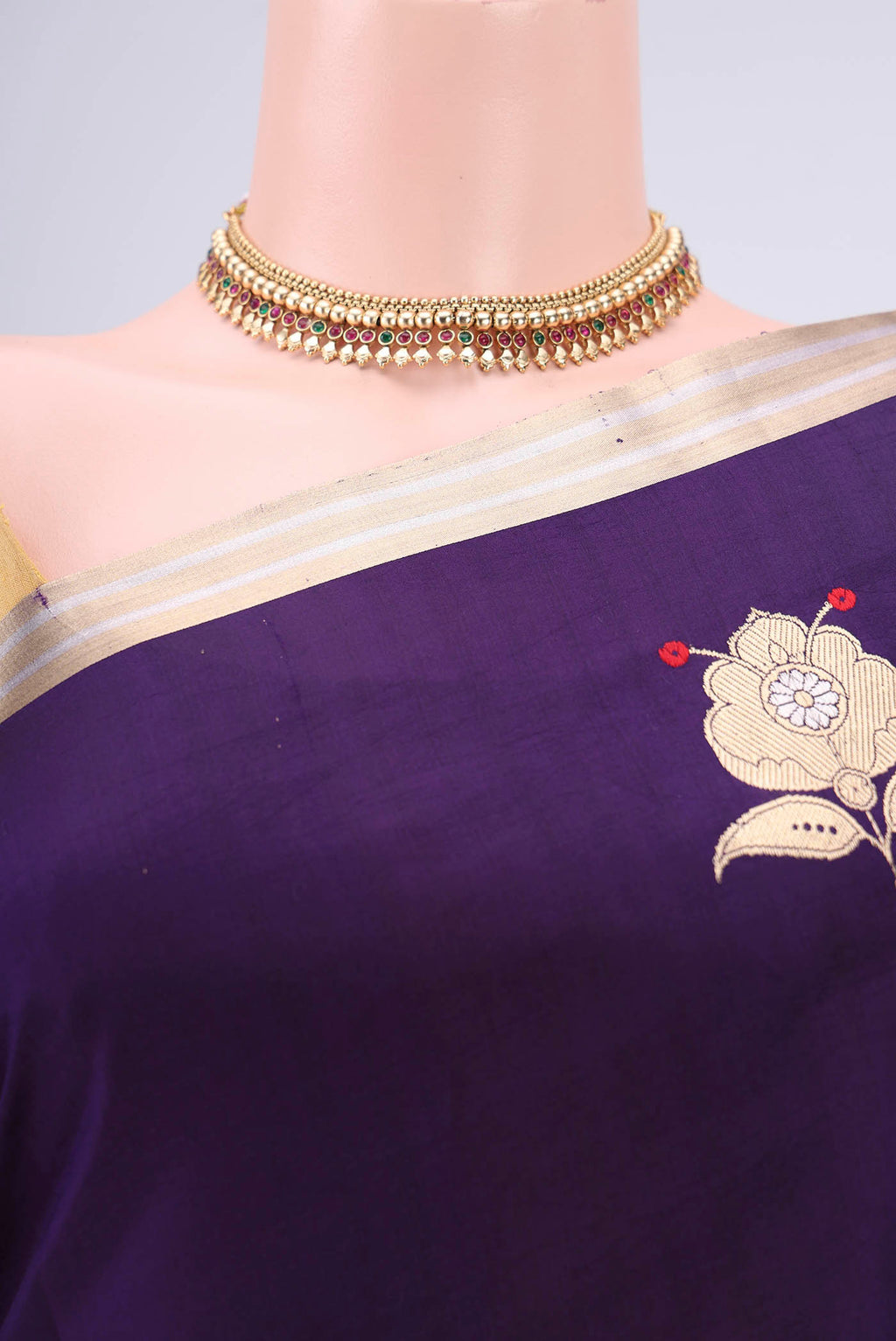 Border image of Purple Banarasi Katan Silk Saree with Zari Butta on the body and Zari Border. 