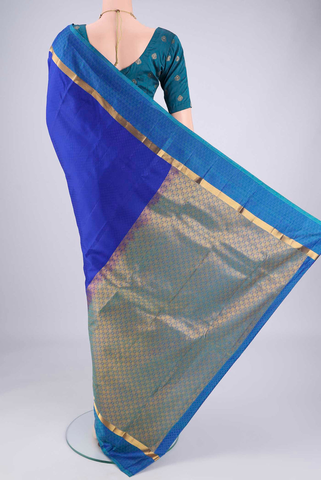Flat view of Royal Blue Nangavalli Silk [ Salem ] Saree with Jacquard design on the body and Plain Border. 