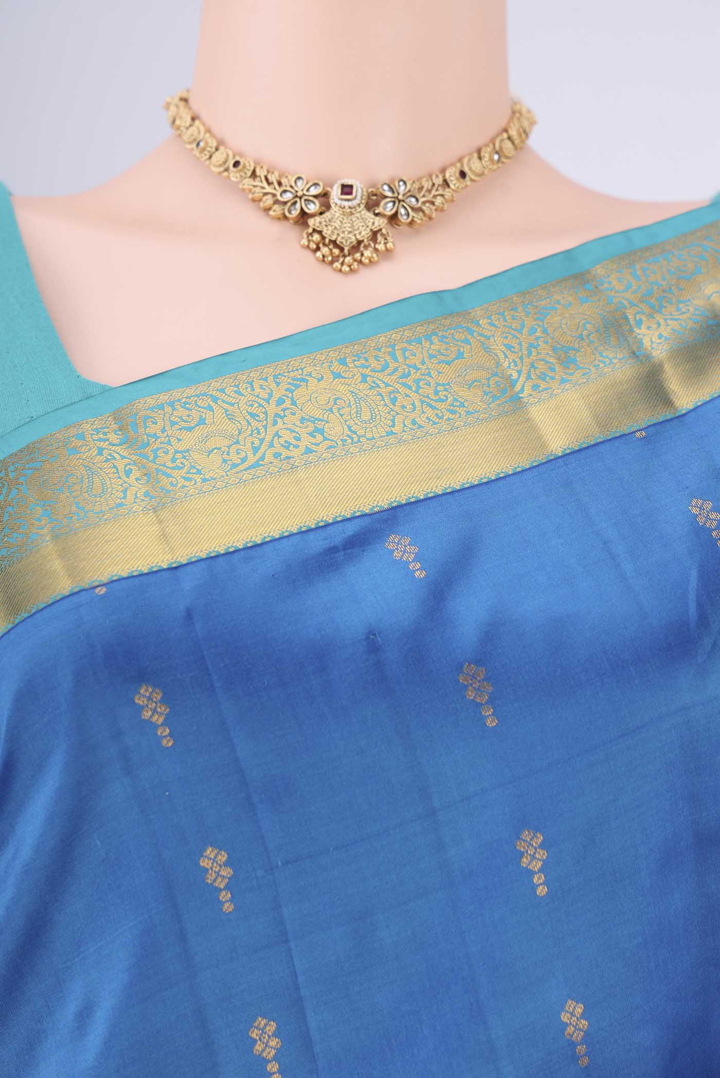 Border image of Blue Nangavalli Silk [ Salem ] Saree with Zari Butta on the body and Zari Border. 