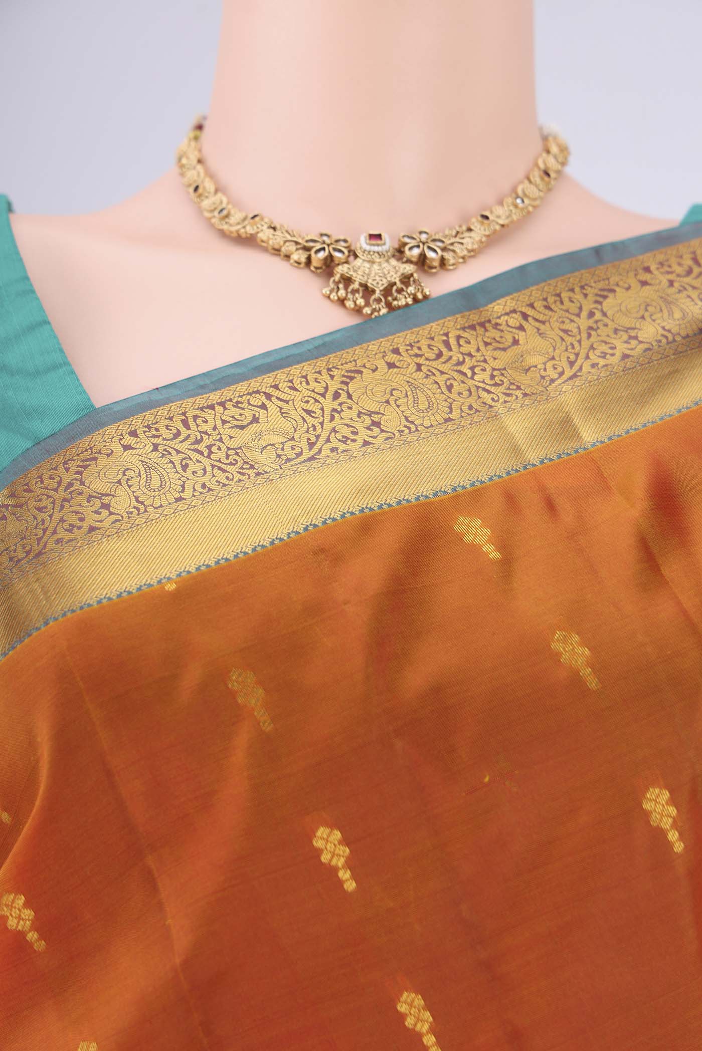 Border image of Yellow Nangavalli Silk [ Salem ] Saree with Zari Butta on the body and Zari Border. 