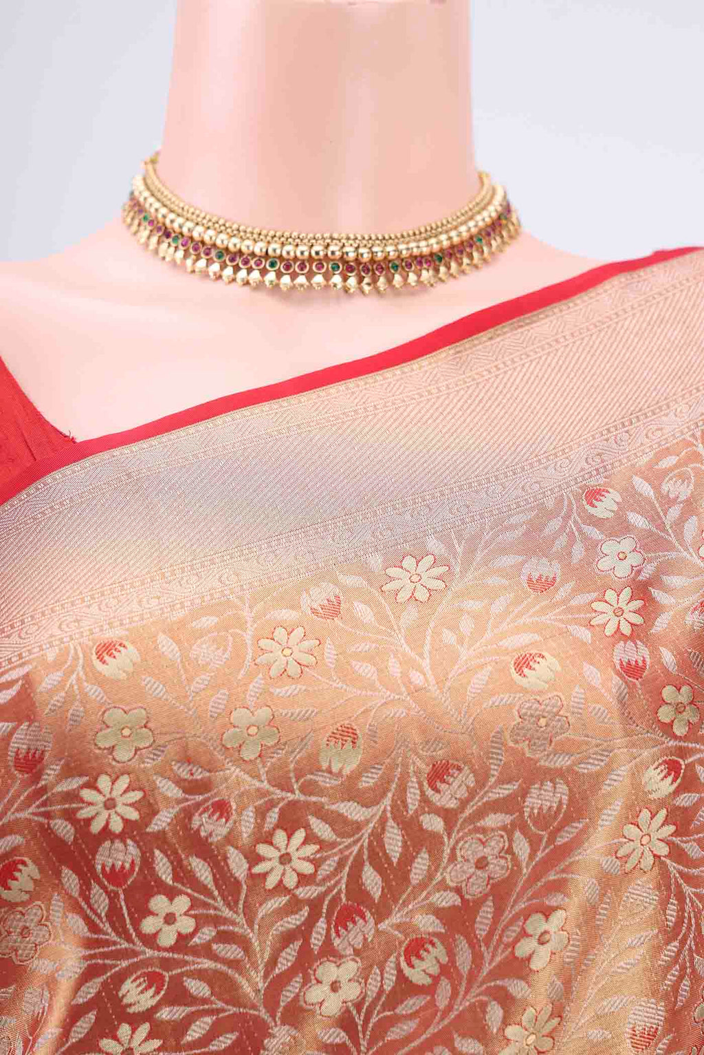 Border image of Red Kanjivaram Silk Saree with Zari Brocade on the body and Zari Border. 