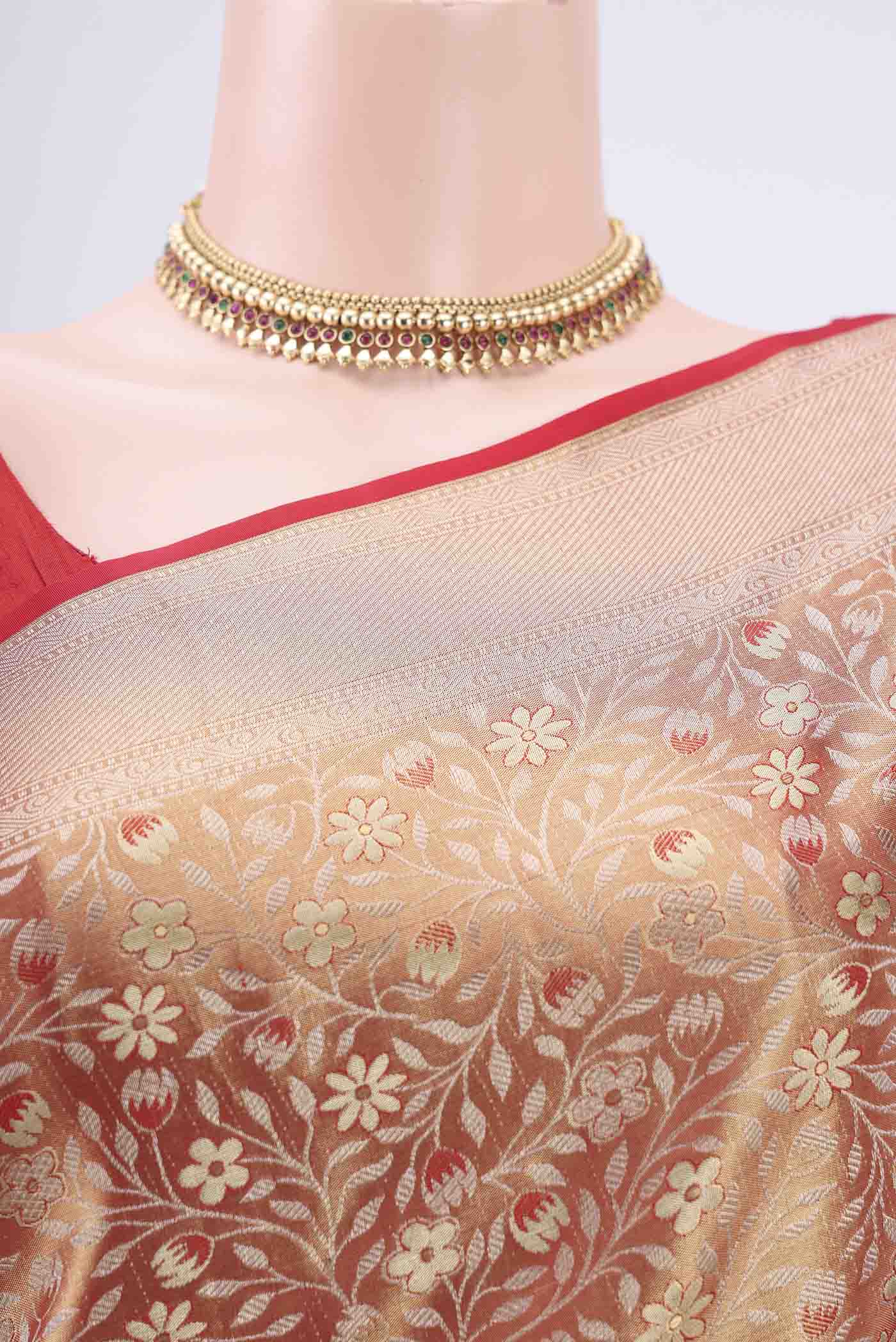Border image of Red Kanjivaram Silk Saree with Zari Brocade on the body and Zari Border. 