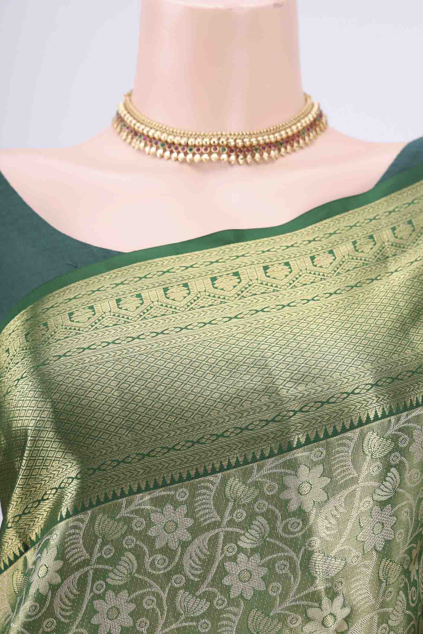 Border image of Bottle Green Kanjivaram Silk Saree with Zari Brocade on the body and Zari Border. 