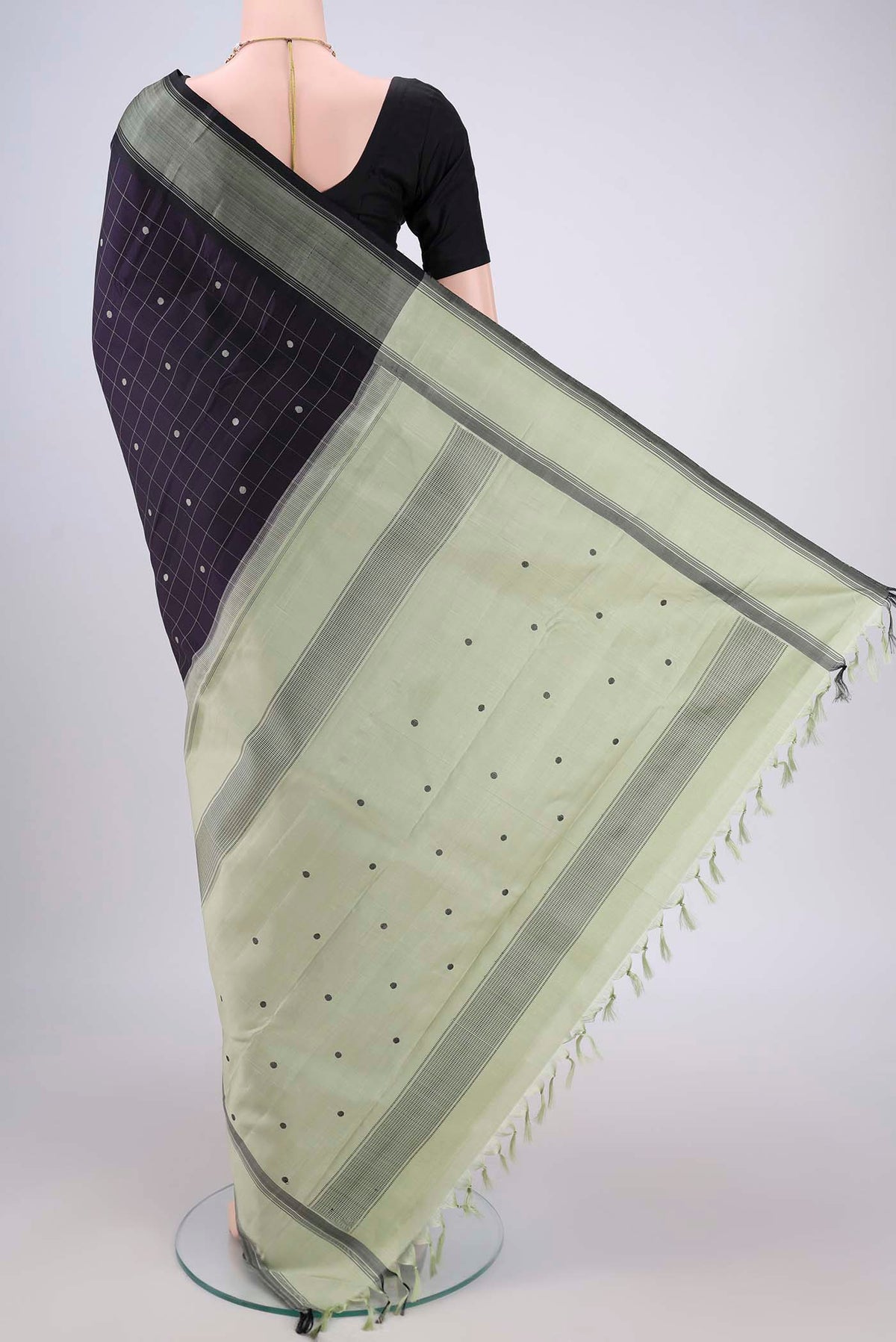 Flat view of Purple Dual Tone Kanjivaram Silk Saree with Checked design on the body and Thread Border. 