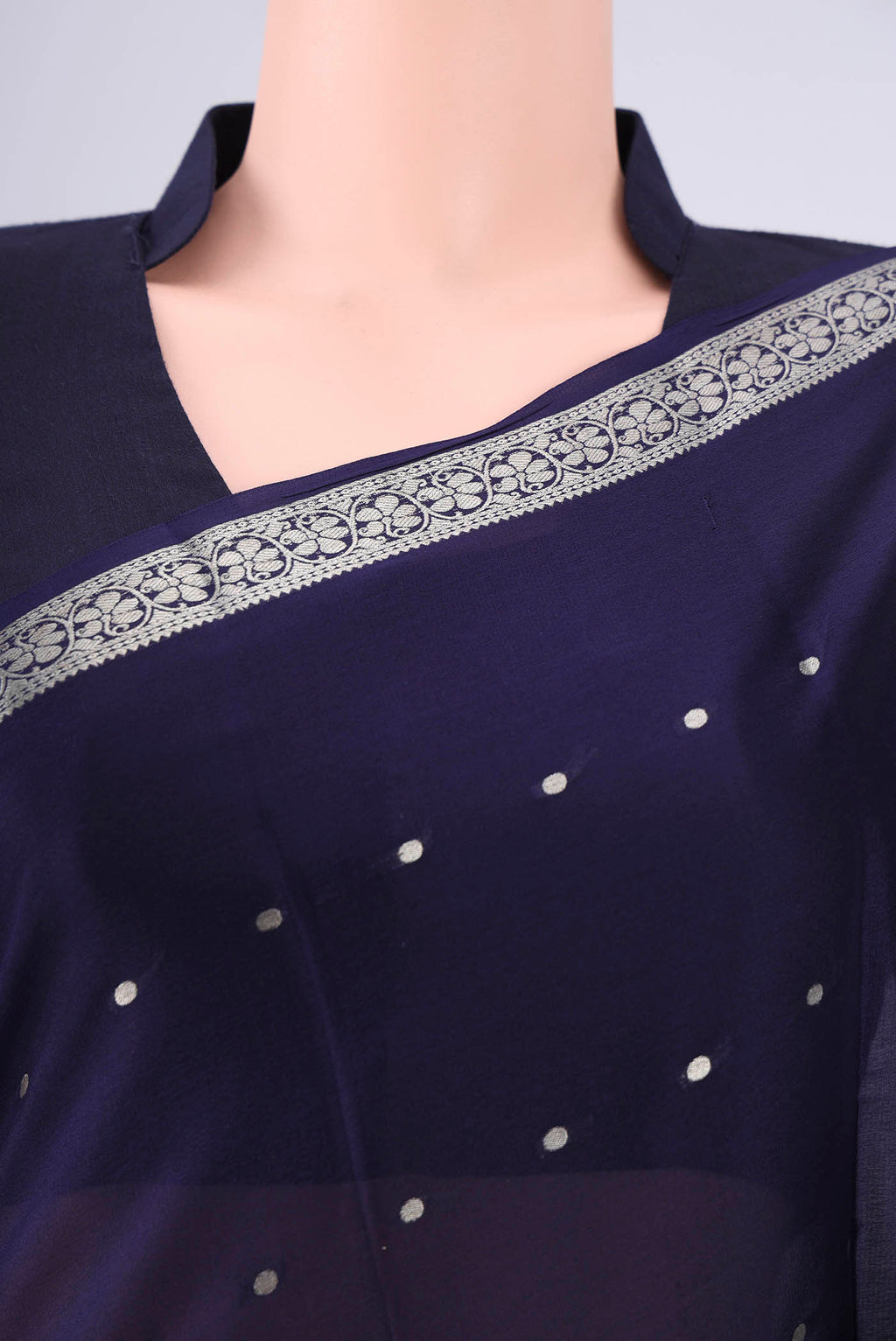 Border image of Navy Blue Mysore Crepe Saree with Zari Butta on the body and Zari Border. 