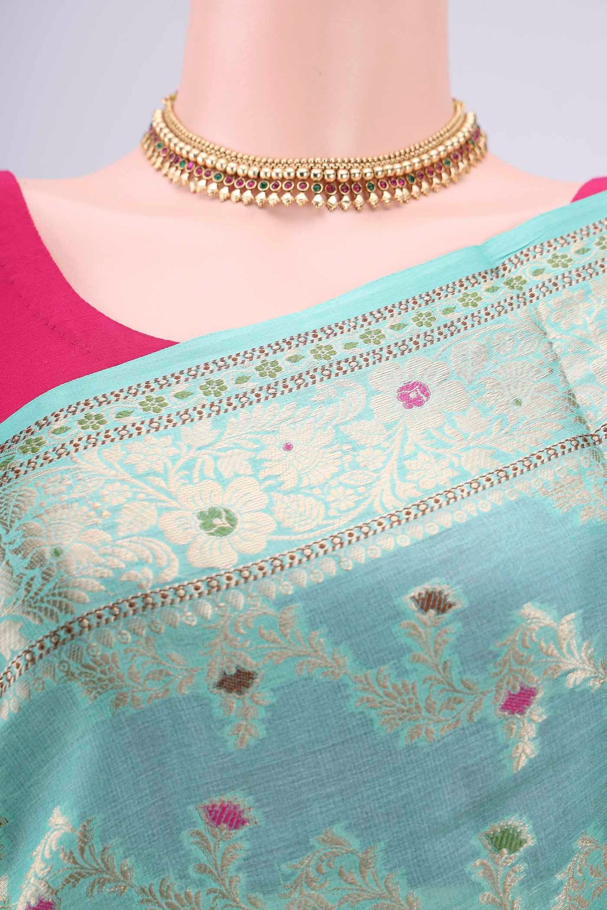 Border image of Mint Green Banarasi Tussar Silk Saree with Zari And Thread Butta on the body and Zari And Thread Border. 