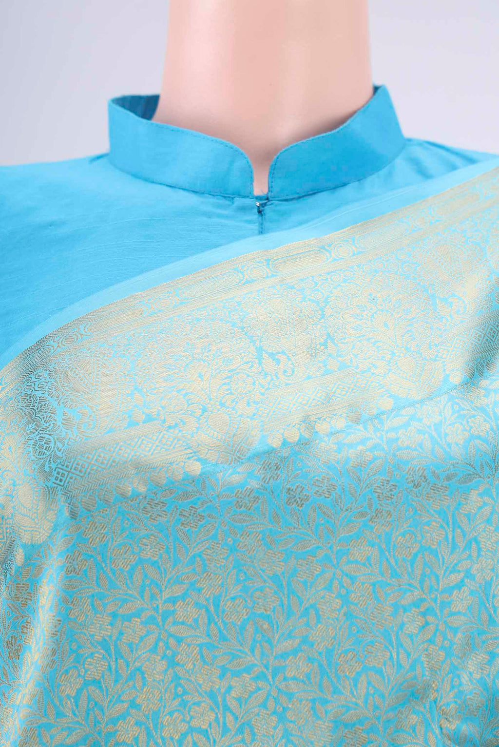 Border image of Sky Blue Bangalore Silk Saree with Zari Brocade on the body and Zari Border. 