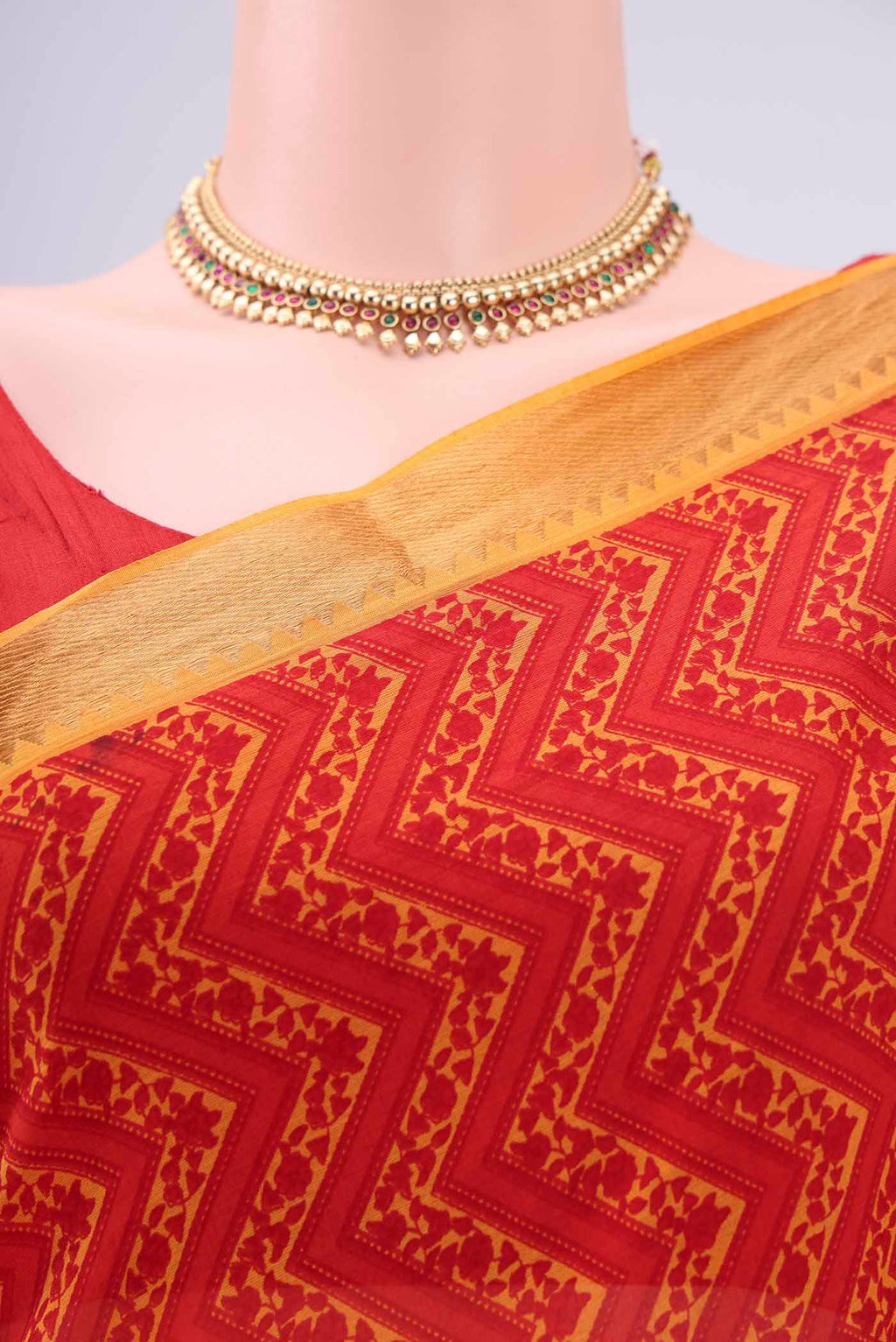 Border image of Red Mangalagiri Cotton Saree with Printed design on the body and Zari Border. 